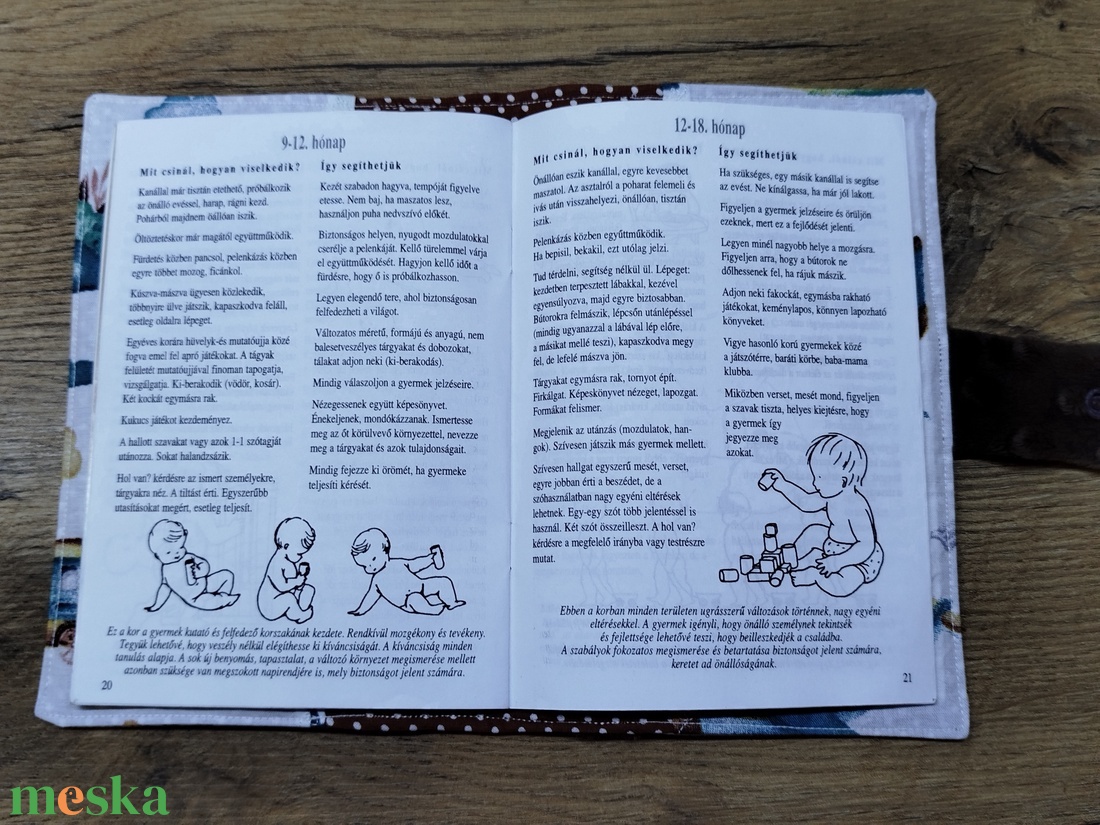 textil gyermek egészségügyi kiskönyv borító vonat mintával - baba - mama - babaemlékek - egészségügyi kiskönyv borító - Meska.hu