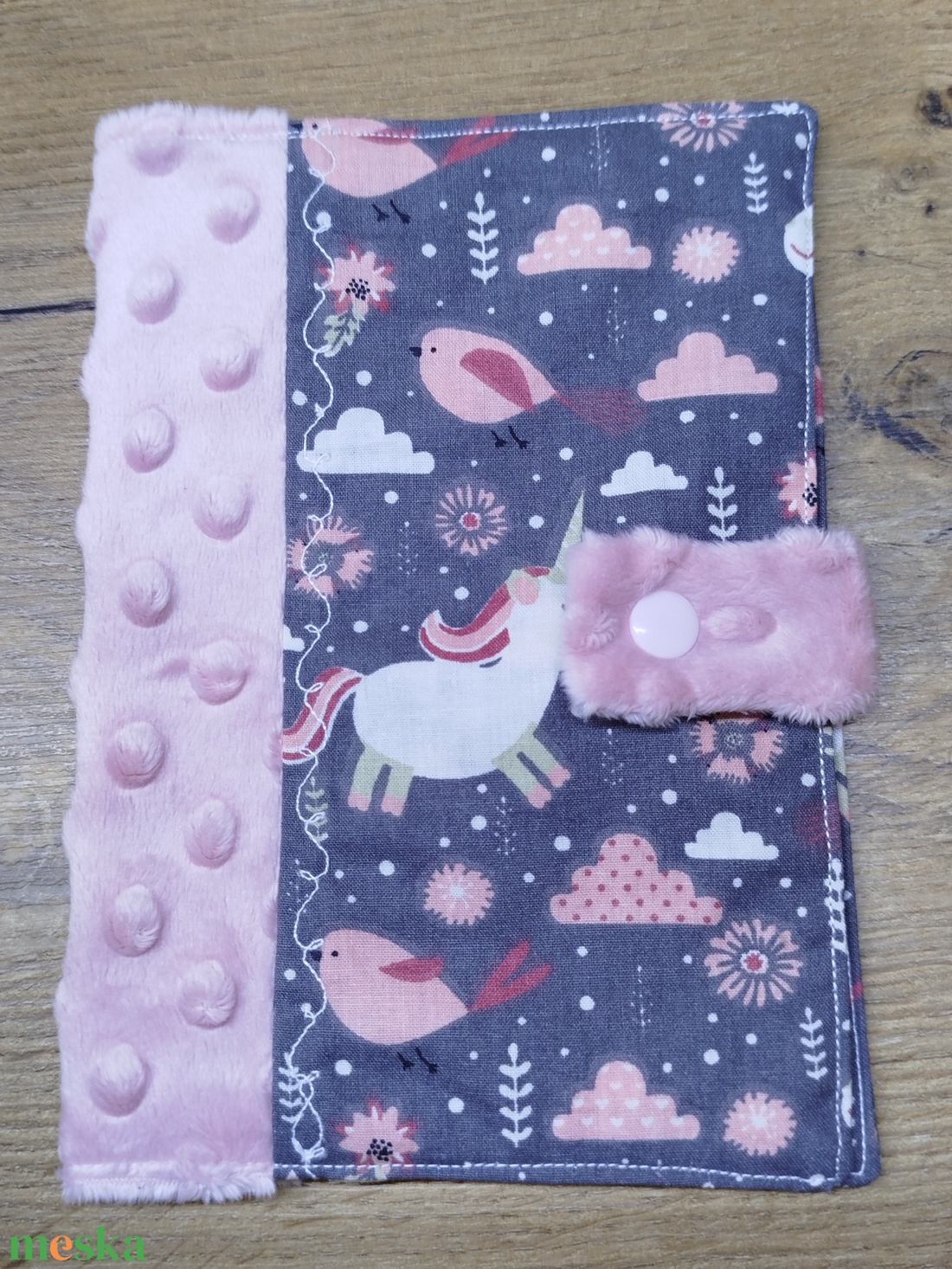 textil gyermek egészségügyi kiskönyv borító unikornis  mintával - baba - mama - babaemlékek - egészségügyi kiskönyv borító - Meska.hu