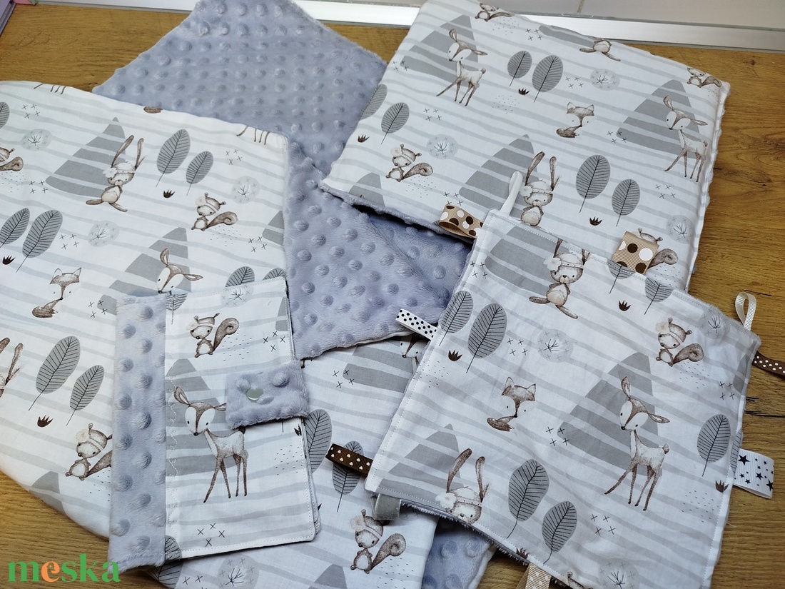 Állatmintás baba takaró,kispárna,és címkerongyi+ eü borító  szett. - baba - mama - baba ágynemű - babatakaró, gyerek pléd - Meska.hu