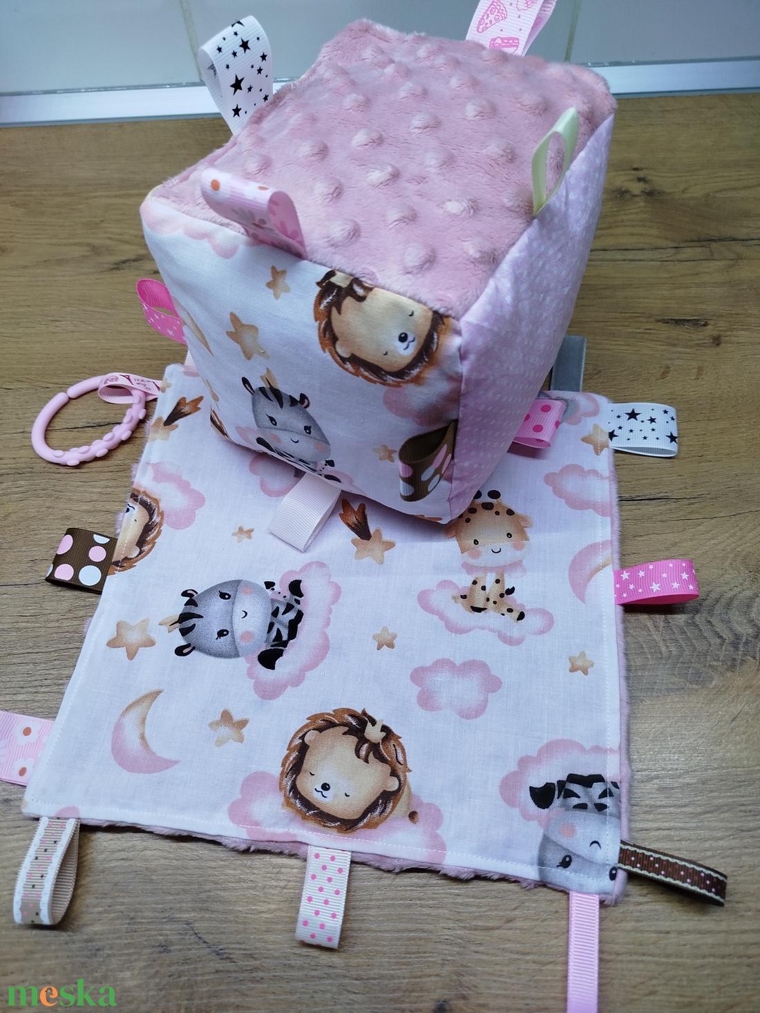   mintás  címkerongyi+puha csörgő címkekocka szett - baba - mama - baba játékok - babakocka - Meska.hu