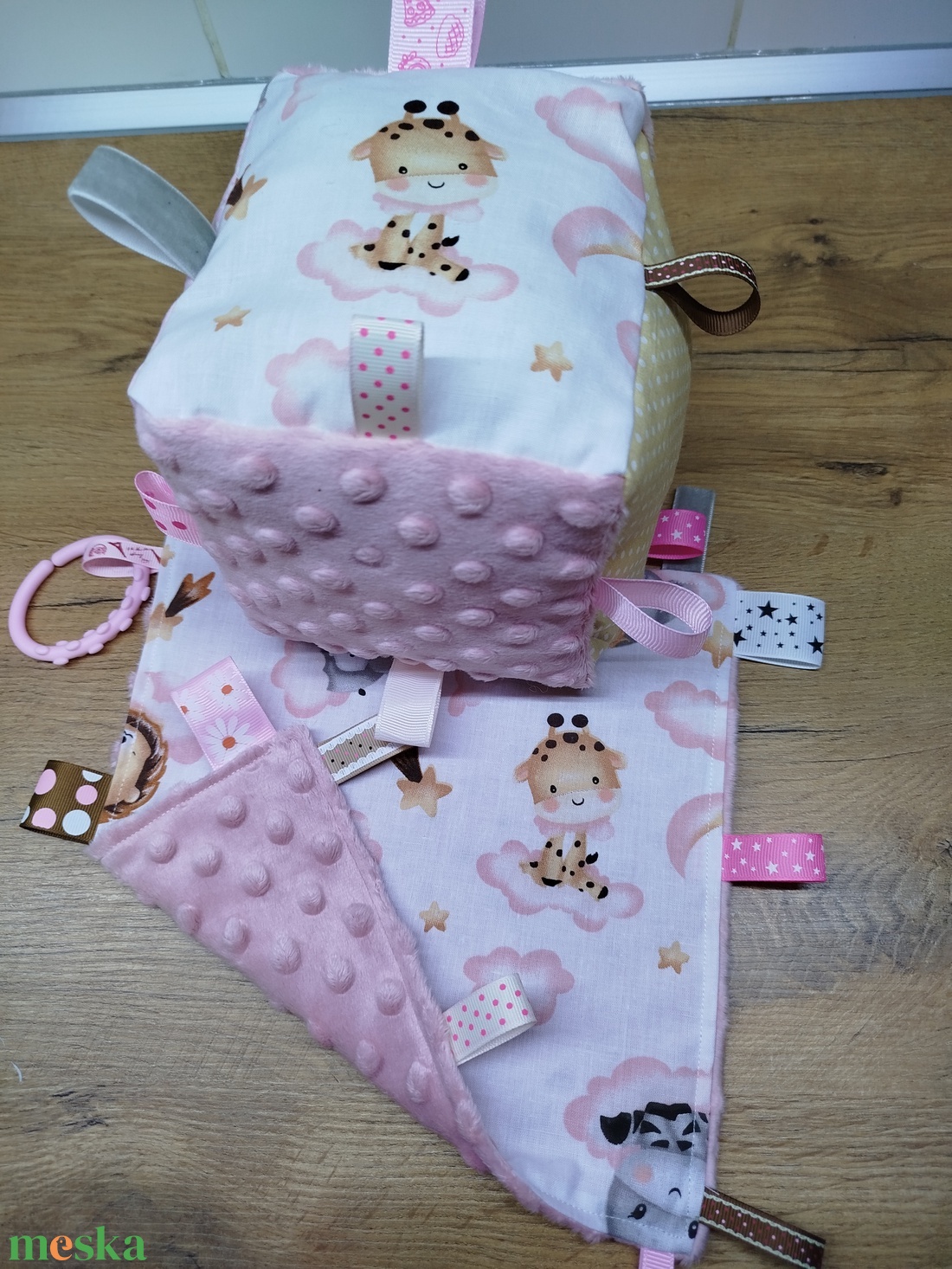   mintás  címkerongyi+puha csörgő címkekocka szett - baba - mama - baba játékok - babakocka - Meska.hu