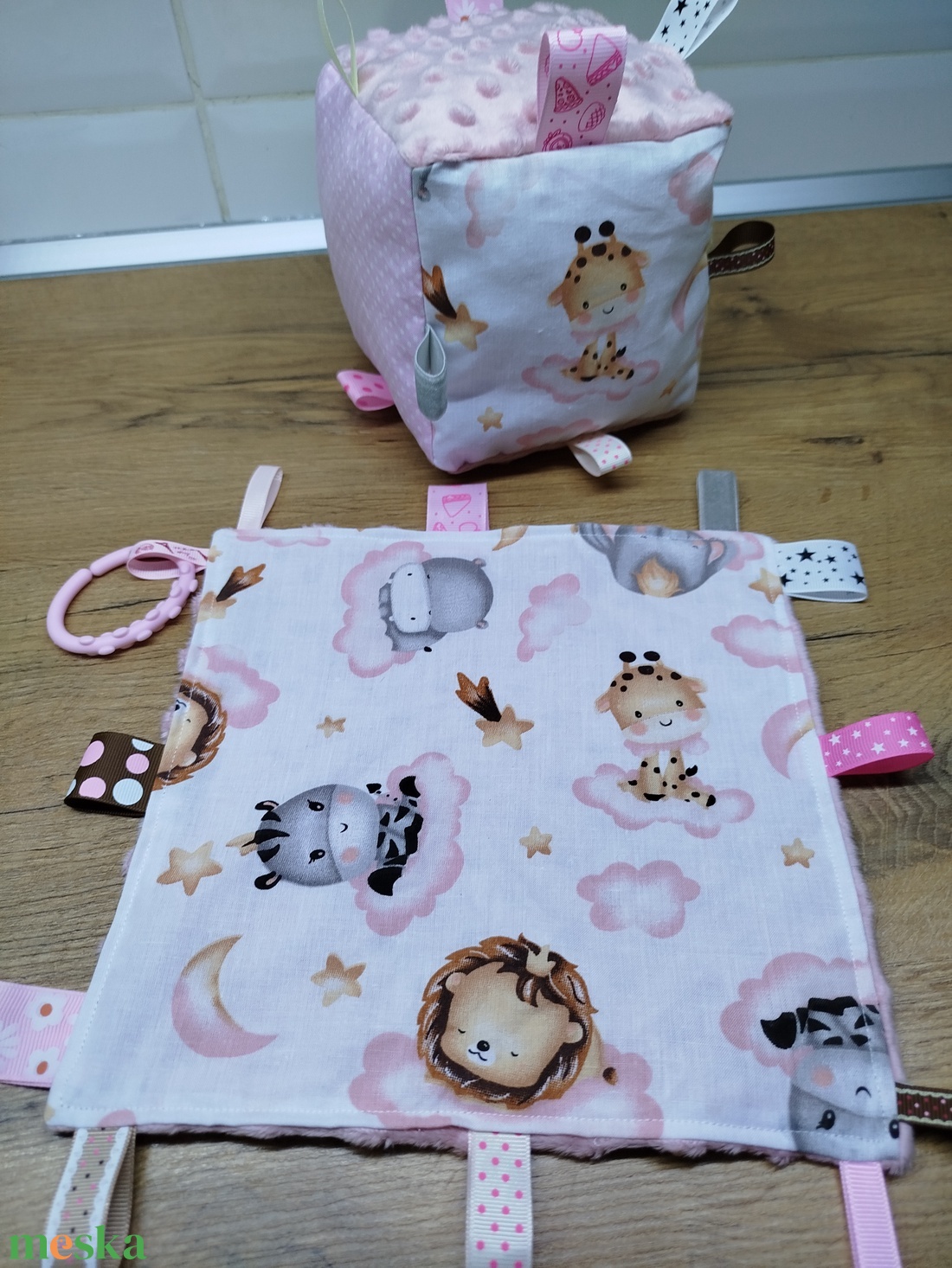   mintás  címkerongyi+puha csörgő címkekocka szett - baba - mama - baba játékok - babakocka - Meska.hu