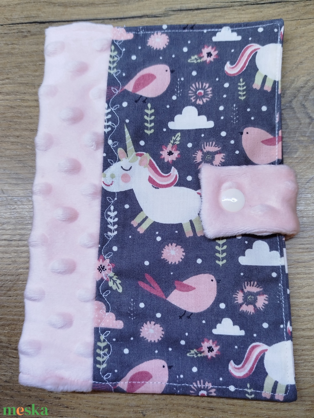 textil gyermek egészségügyi kiskönyv borító unikornis  mintával - baba - mama - babaemlékek - egészségügyi kiskönyv borító - Meska.hu