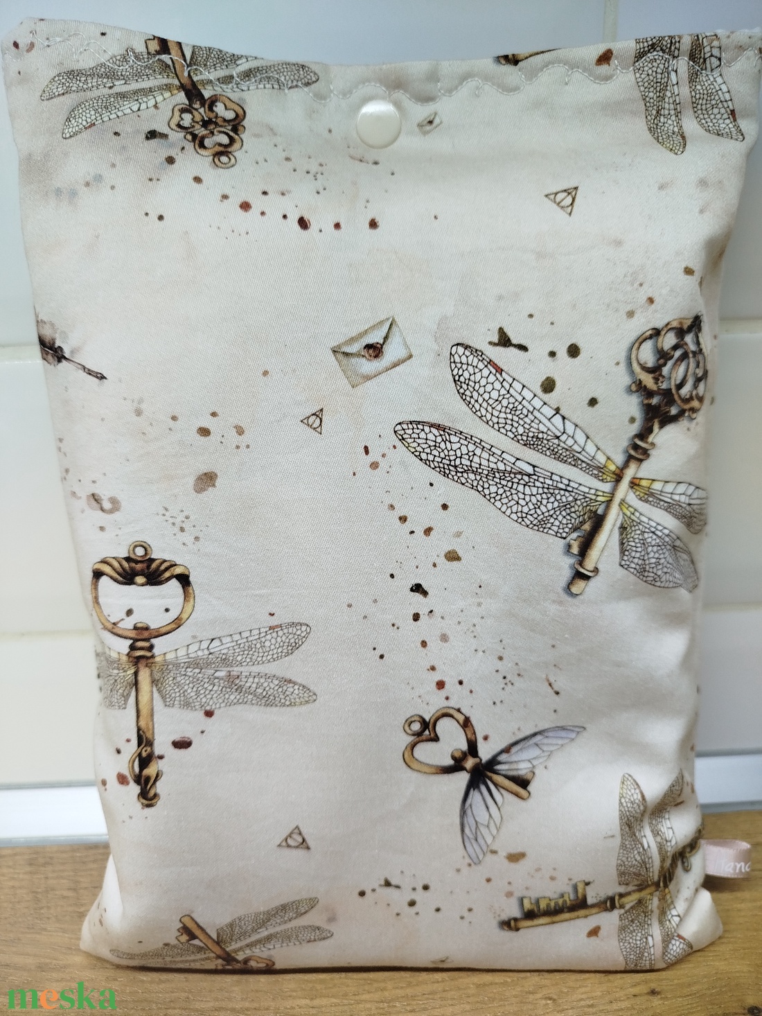 Harry Potter- szárnyas kulcsok mintás könyvtok-könyvtartó vagy tablet tartó pamutvászon anyagból  - könyv & zene - könyvtok - Meska.hu