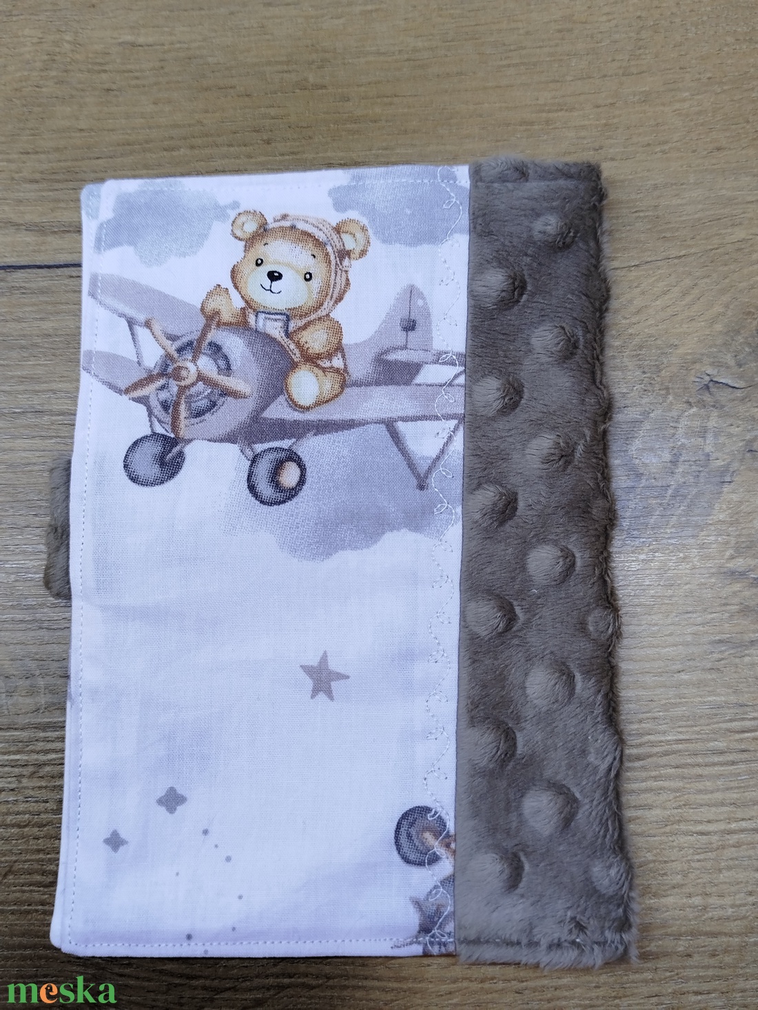 textil gyermek egészségügyi kiskönyv borító maci mintával - baba - mama - babaemlékek - egészségügyi kiskönyv borító - Meska.hu