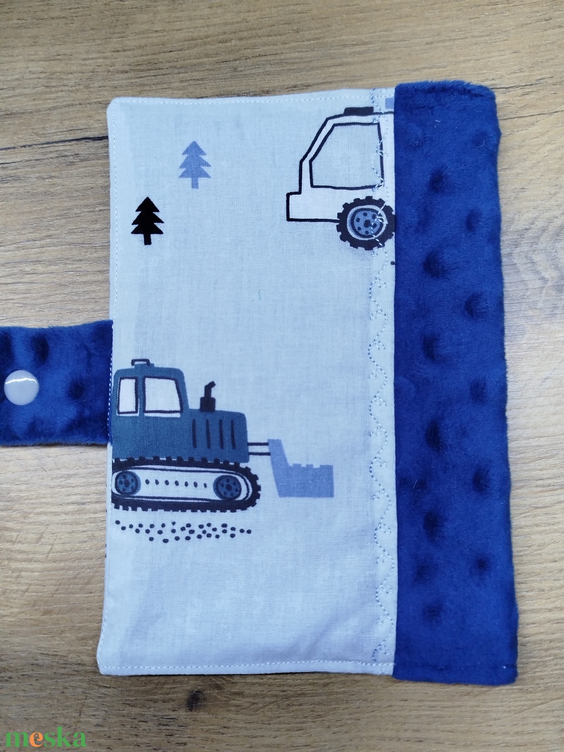 textil gyermek egészségügyi kiskönyv borító traktor     mintával - baba - mama - babaemlékek - egészségügyi kiskönyv borító - Meska.hu