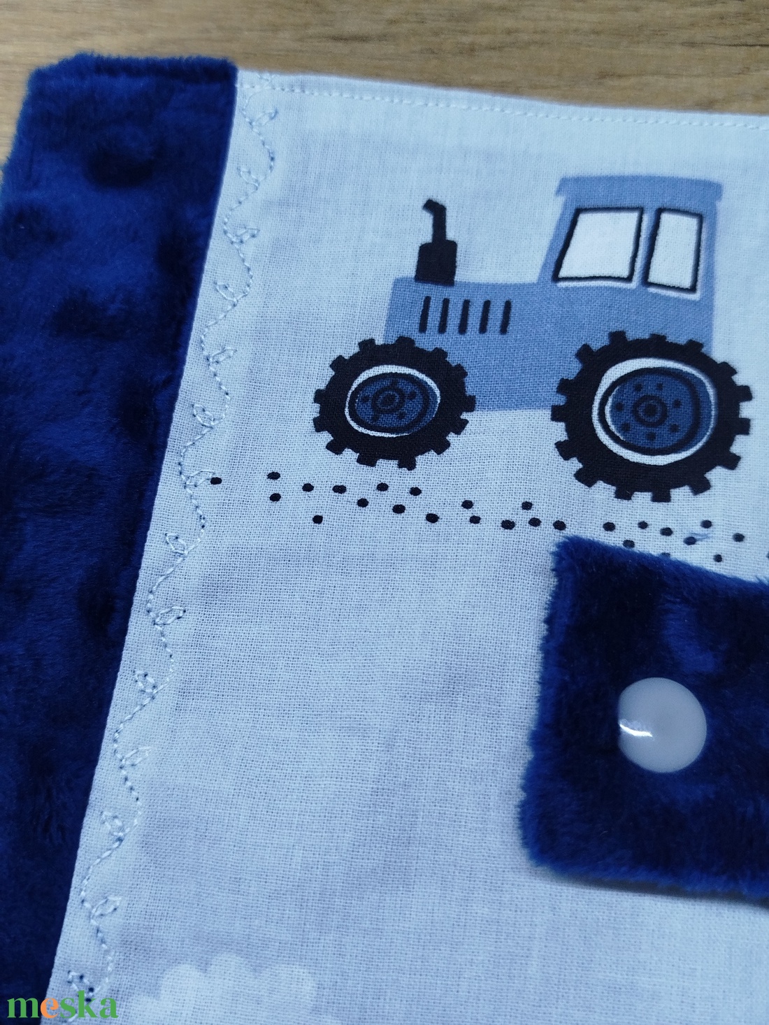 textil gyermek egészségügyi kiskönyv borító traktor     mintával - baba - mama - babaemlékek - egészségügyi kiskönyv borító - Meska.hu