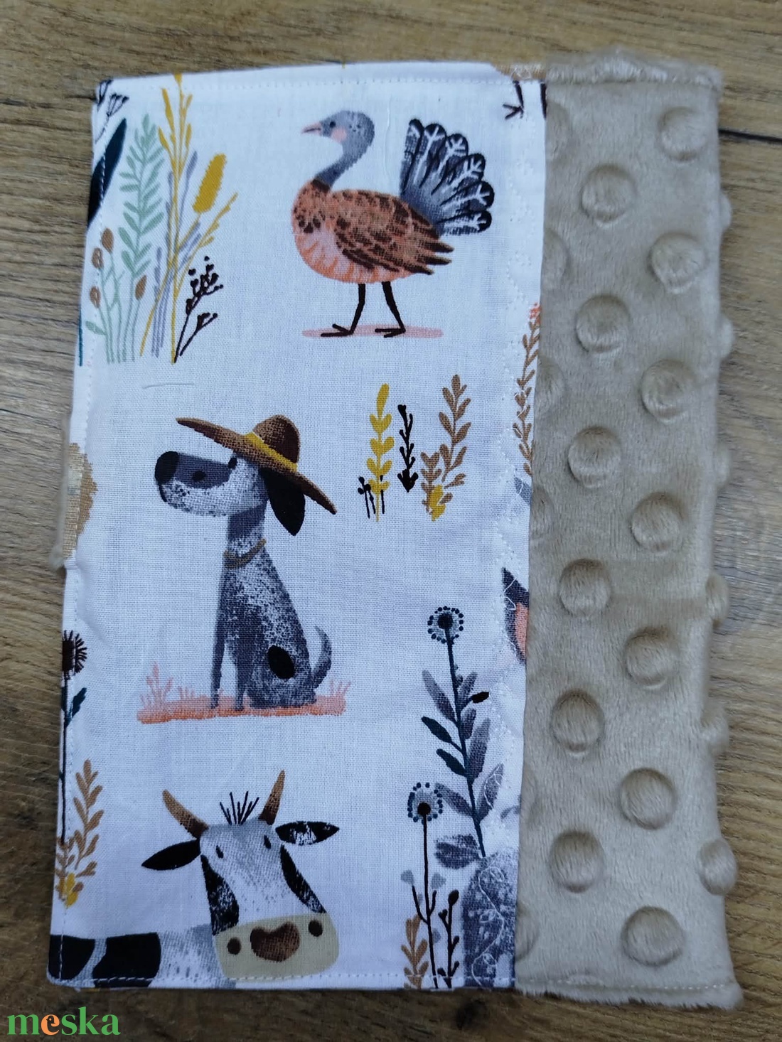textil gyermek egészségügyi kiskönyv borító farm   mintával - baba - mama - babaemlékek - egészségügyi kiskönyv borító - Meska.hu