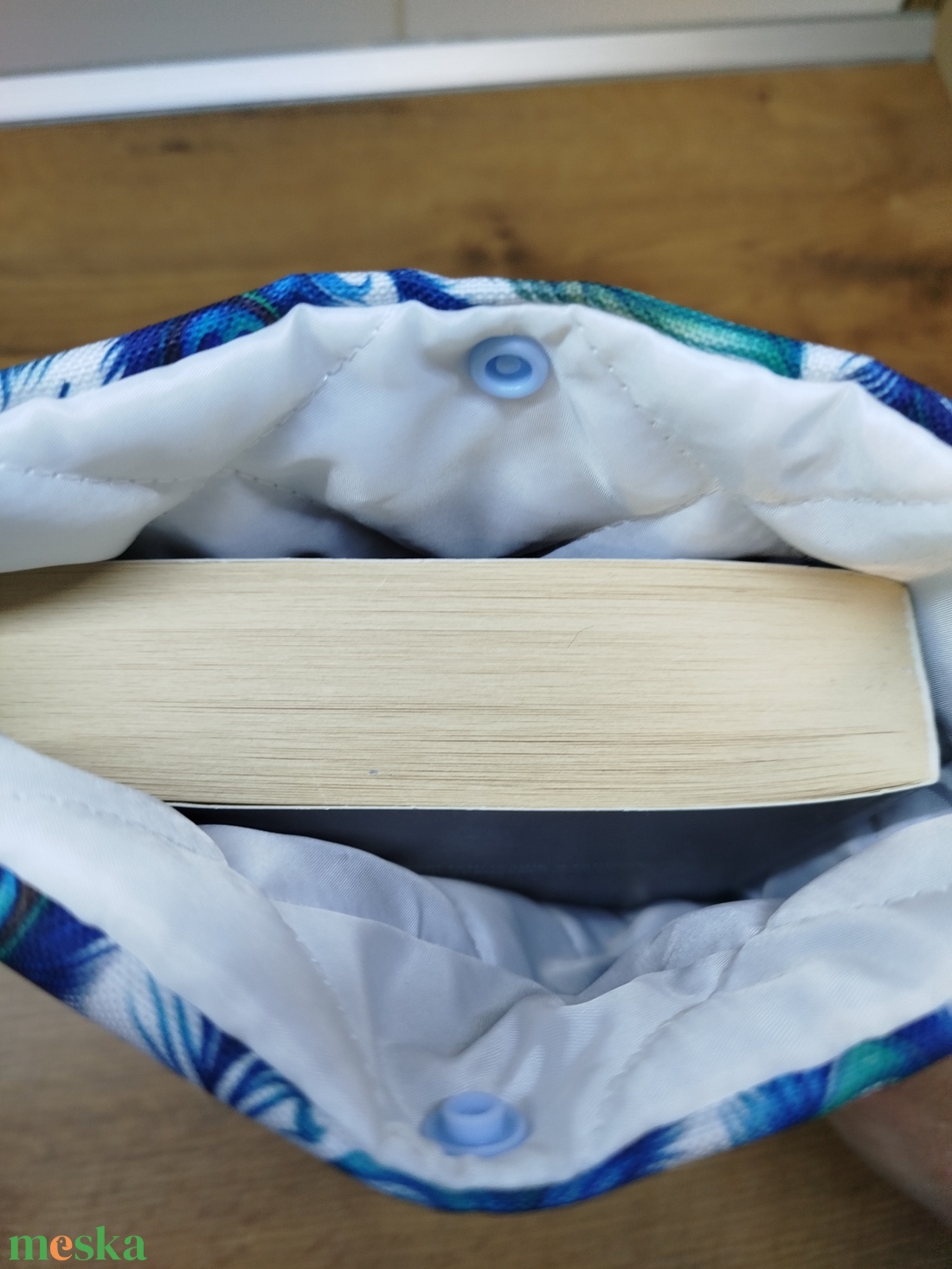 Pávatoll mintás  könyvtok-könyvtartó vagy tablet tartó vízálló vászon anyagból - könyv & zene - könyvtok - Meska.hu