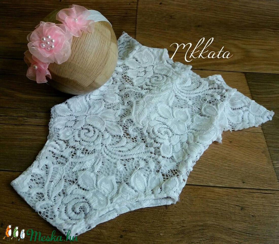 Újszülött csipke body +fejpánt  szett 56- os méret  -  - Meska.hu