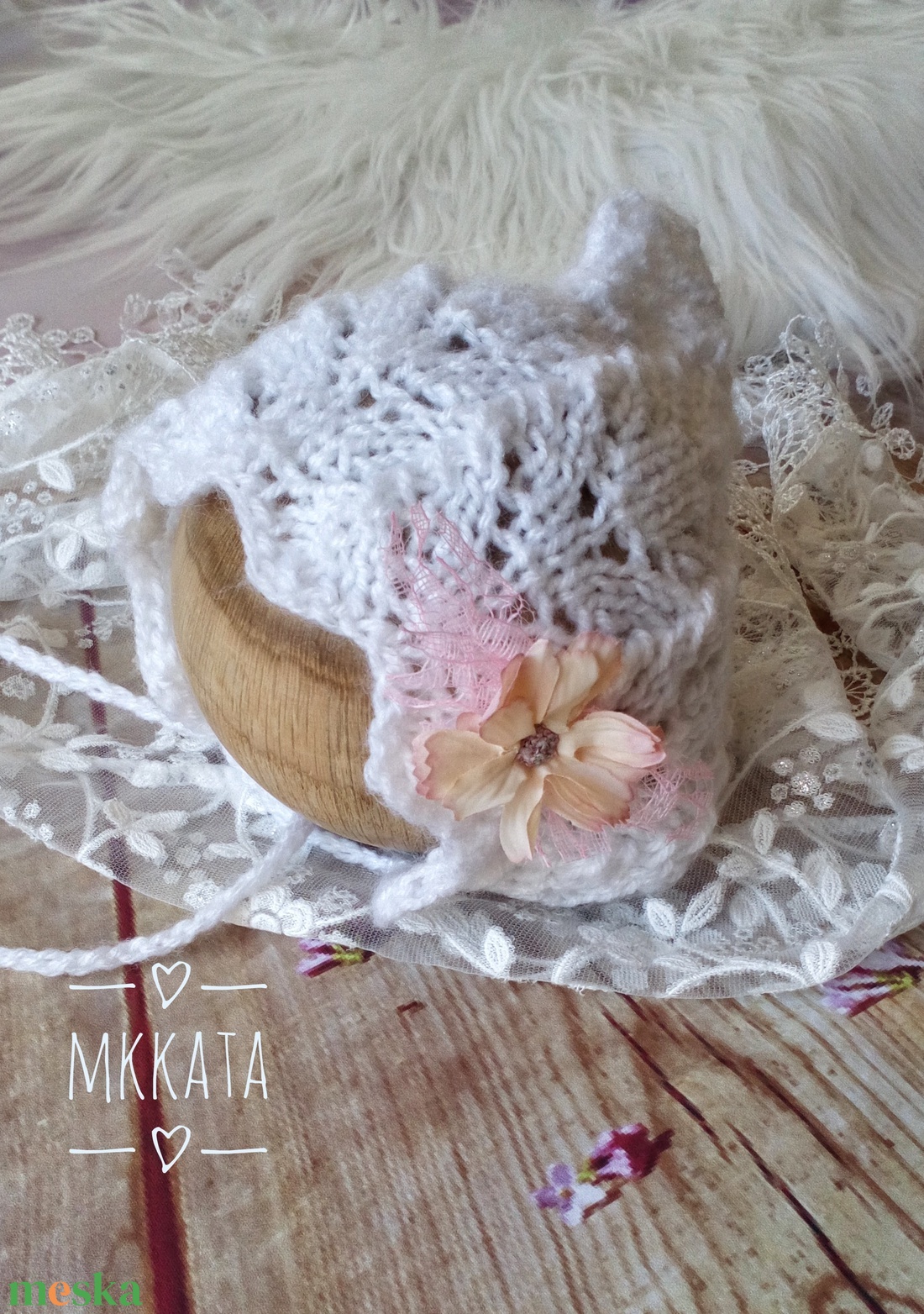 Kötött baba sapka újszülött fotózásra - ruha & divat - babaruha & gyerekruha - babasapka - Meska.hu Kötött baba sapka újszülött fotózásra - ruha & divat - babaruha & gyerekruha - babasapka - Meska.hu