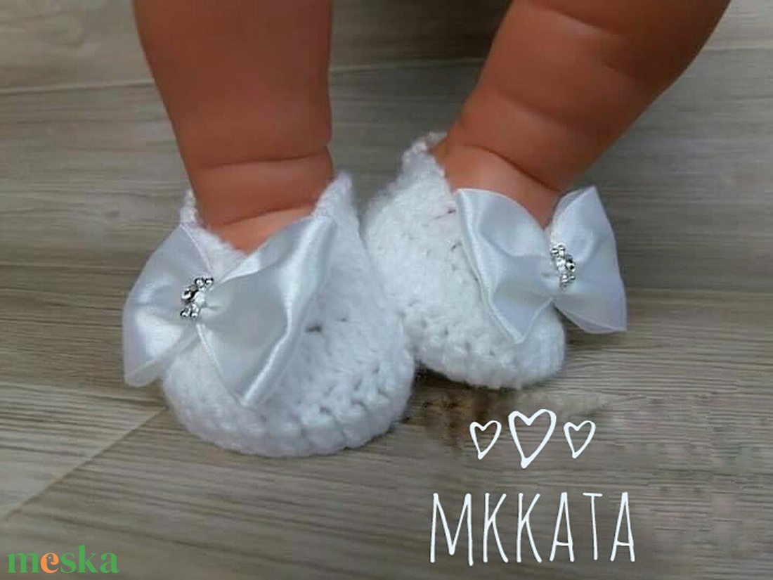 Horgolt baba cipő 0-6 hó  - ruha & divat - babaruha & gyerekruha - babacipő - Meska.hu