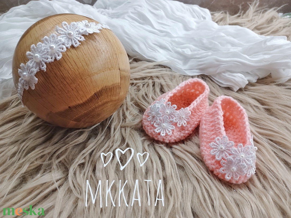 Horgolt baba cipő és fejpánt szett 0-6 hó - ruha & divat - babaruha & gyerekruha - babacipő - Meska.hu Horgolt baba cipő és fejpánt szett 0-6 hó - ruha & divat - babaruha & gyerekruha - babacipő - Meska.hu