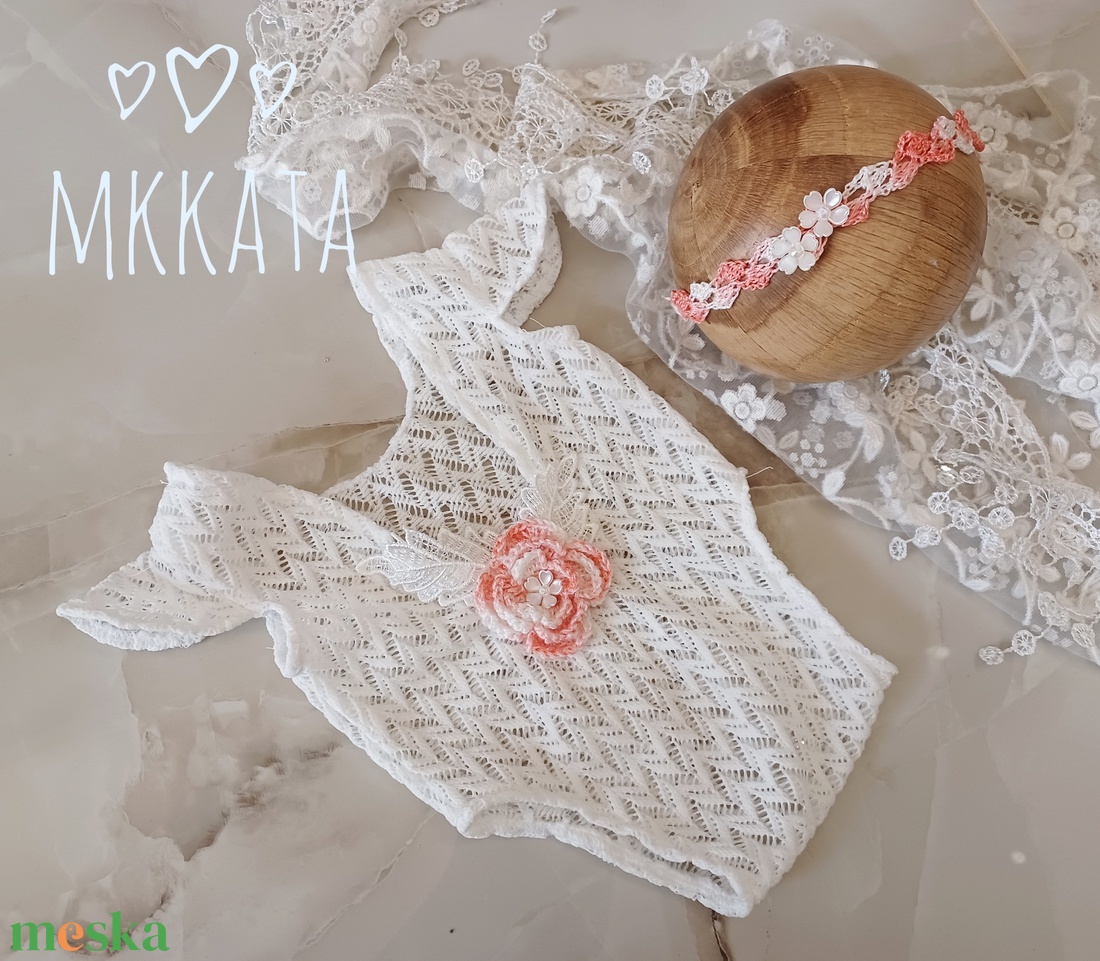 Csipke body és fejpánt szett Újszülött fotózáshoz - ruha & divat - babaruha & gyerekruha - babafotózási ruha és kellék - Meska.hu Csipke body és fejpánt szett Újszülött fotózáshoz - ruha & divat - babaruha & gyerekruha - babafotózási ruha és kellék - Meska.hu