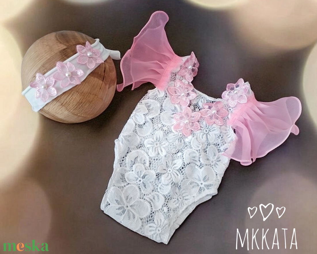 Csipke body és fejpánt szett Újszülött fotózáshoz - ruha & divat - babaruha & gyerekruha - babafotózási ruha és kellék - Meska.hu Csipke body és fejpánt szett Újszülött fotózáshoz - ruha & divat - babaruha & gyerekruha - babafotózási ruha és kellék - Meska.hu