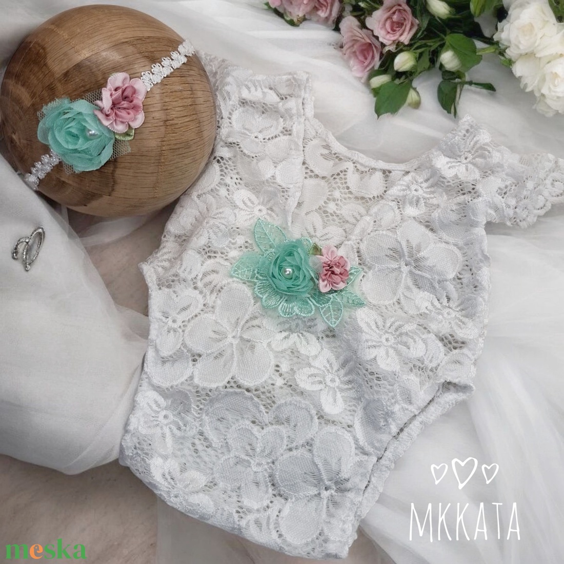 Csipke body és fejpánt szett Újszülött fotózáshoz - ruha & divat - babaruha & gyerekruha - babafotózási ruha és kellék - Meska.hu Csipke body és fejpánt szett Újszülött fotózáshoz - ruha & divat - babaruha & gyerekruha - babafotózási ruha és kellék - Meska.hu