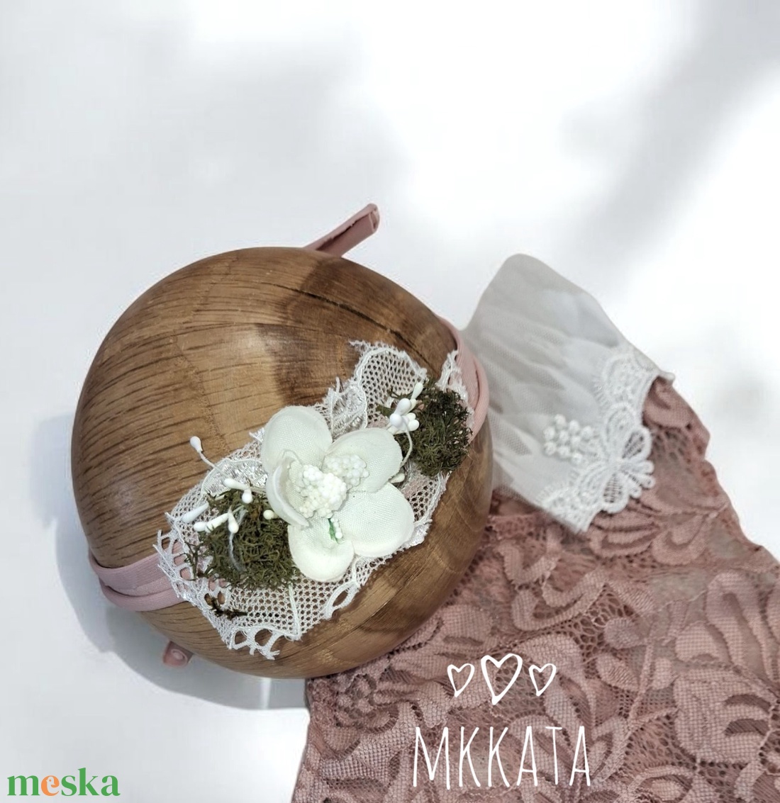 Újszülött kislány body és fejpánt szett fotózáshoz - ruha & divat - babaruha & gyerekruha - babafotózási ruha és kellék - Meska.hu Újszülött kislány body és fejpánt szett fotózáshoz - ruha & divat - babaruha & gyerekruha - babafotózási ruha és kellék - Meska.hu