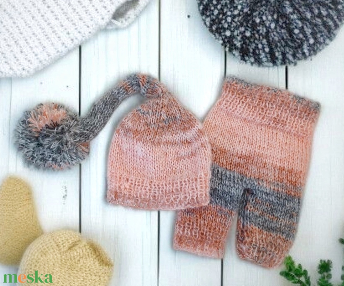   Kötött baba sapka és nadrág szett újszülött fotózásra  - ruha & divat - babaruha & gyerekruha - babafotózási ruha és kellék - Meska.hu