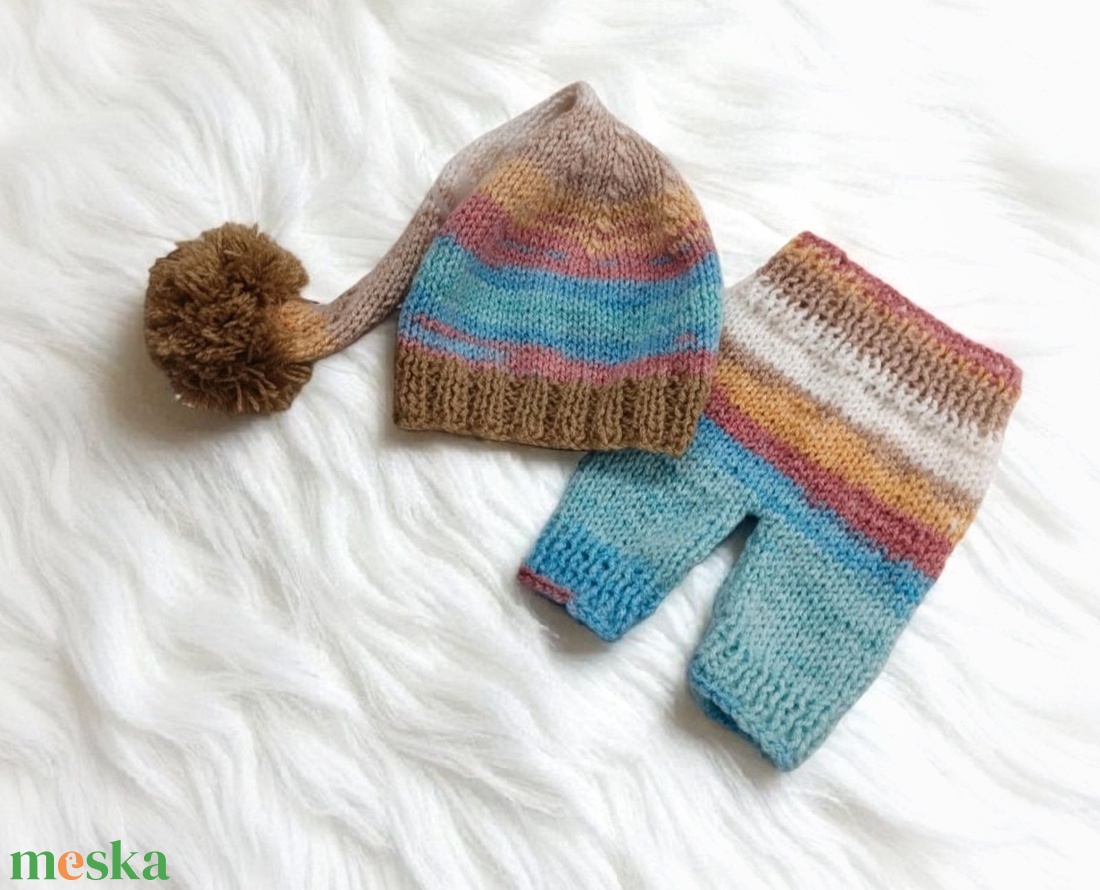 Kötött baba sapka és nadrág szett újszülött fotózásra  - ruha & divat - babaruha & gyerekruha - babafotózási ruha és kellék - Meska.hu  Kötött baba sapka és nadrág szett újszülött fotózásra  - ruha & divat - babaruha & gyerekruha - babafotózási ruha és kellék - Meska.hu