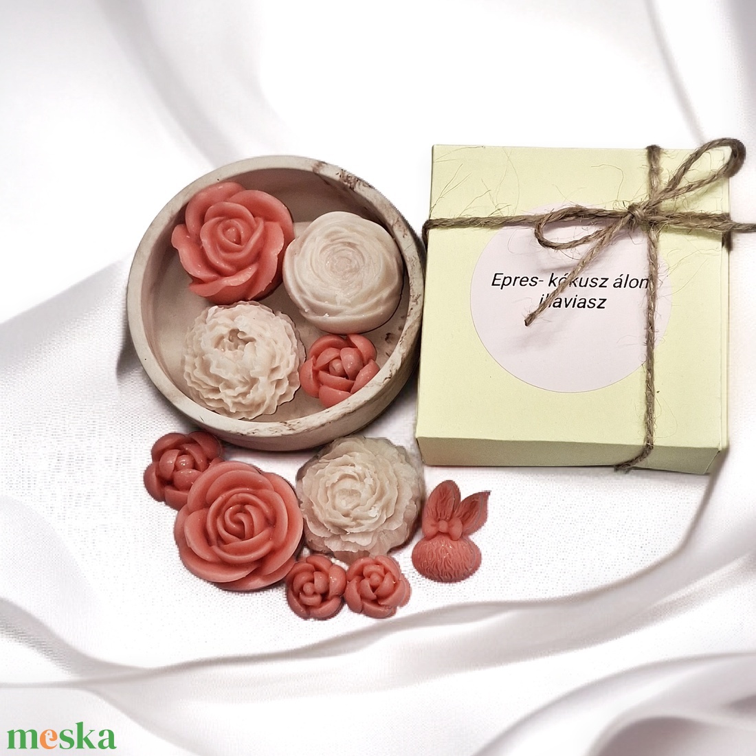 Illatviasz ajándékszett anyukáknak babaváró figyelmesség - baba - mama - babalátogató ajándékcsomag - Meska.hu