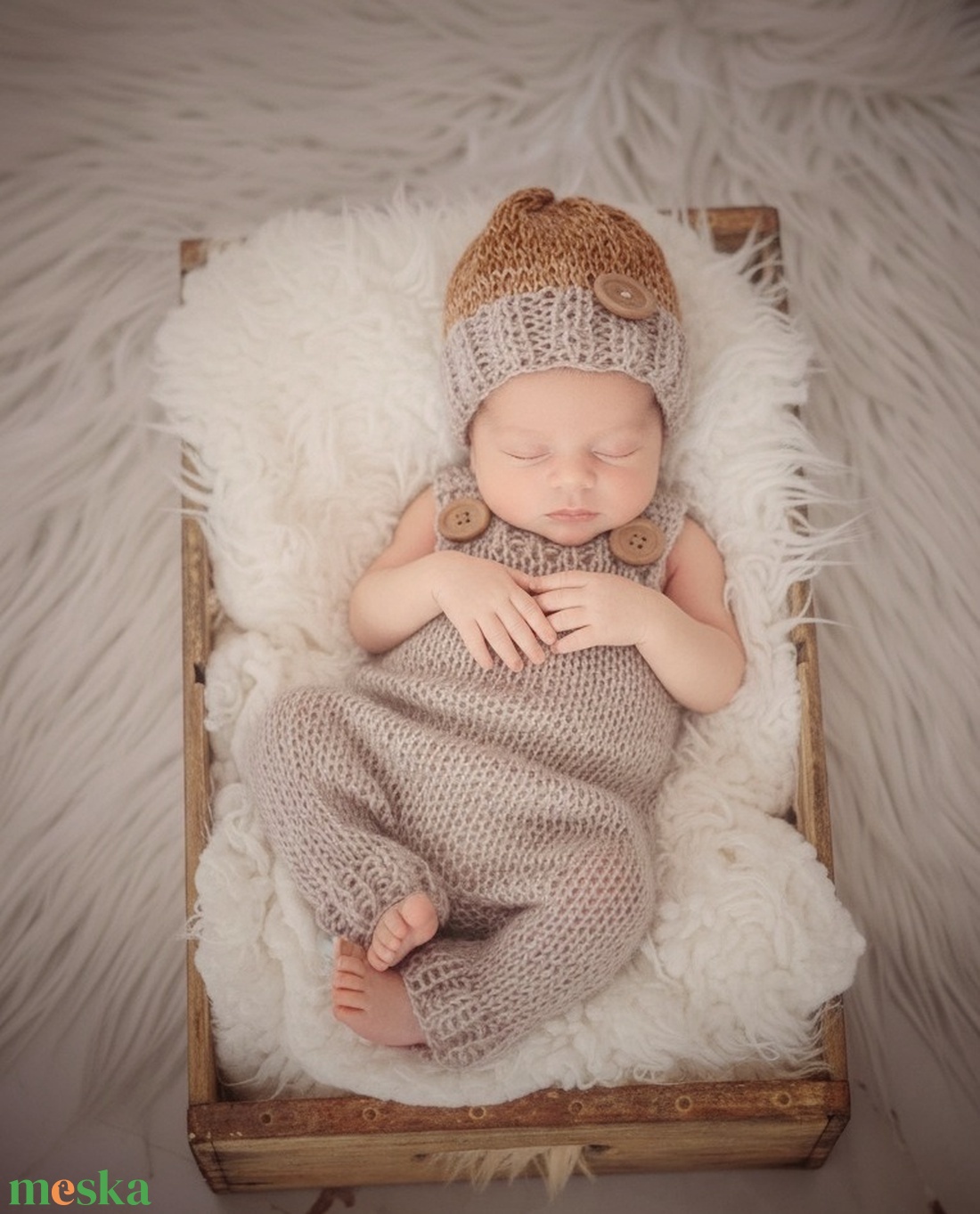 Kötött babasapka és nadrág szett újszülött fotózásra  - baba - mama - babafotózás - szett újszülött fotózásra - Meska.hu
