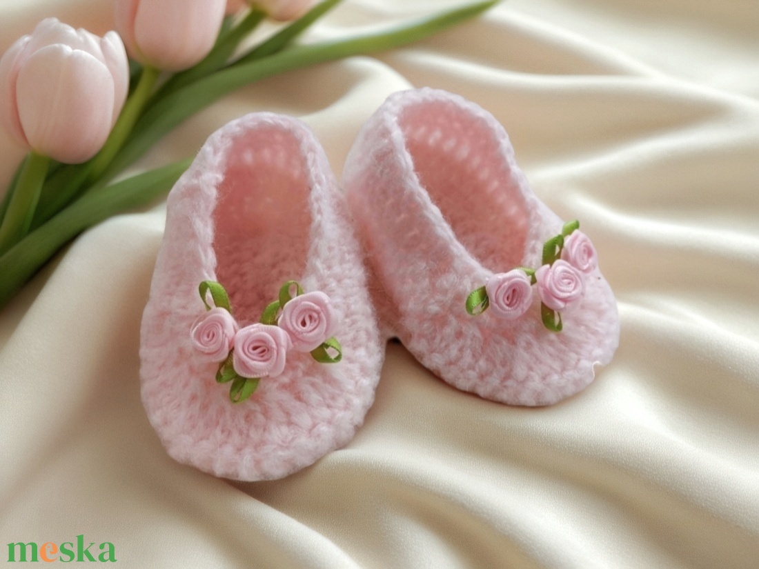 Horgolt baba cipő 0-6 hó  - baba - mama - keresztelő kellékek - keresztelő cipő - Meska.hu
