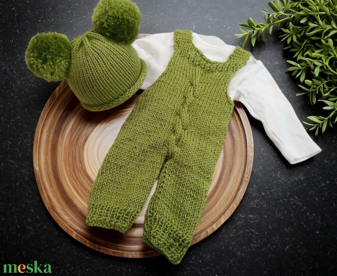   Kötött baba sapka és nadrág szett újszülött fotózásra  - baba - mama - babafotózás - szett újszülött fotózásra - Meska.hu