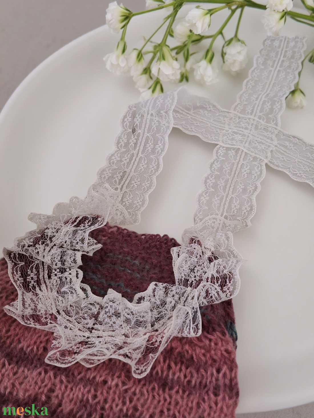 Bordó-rózsaszín kötött újszülött body csipkés fejpánttal - baba - mama - babafotózás - szett újszülött fotózásra - Meska.hu