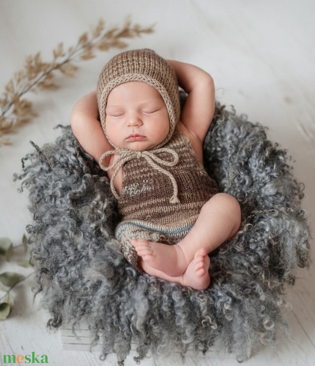   Kötött babasapka és nadrág szett újszülött fotózásra  - baba - mama - babafotózás - szett újszülött fotózásra - Meska.hu