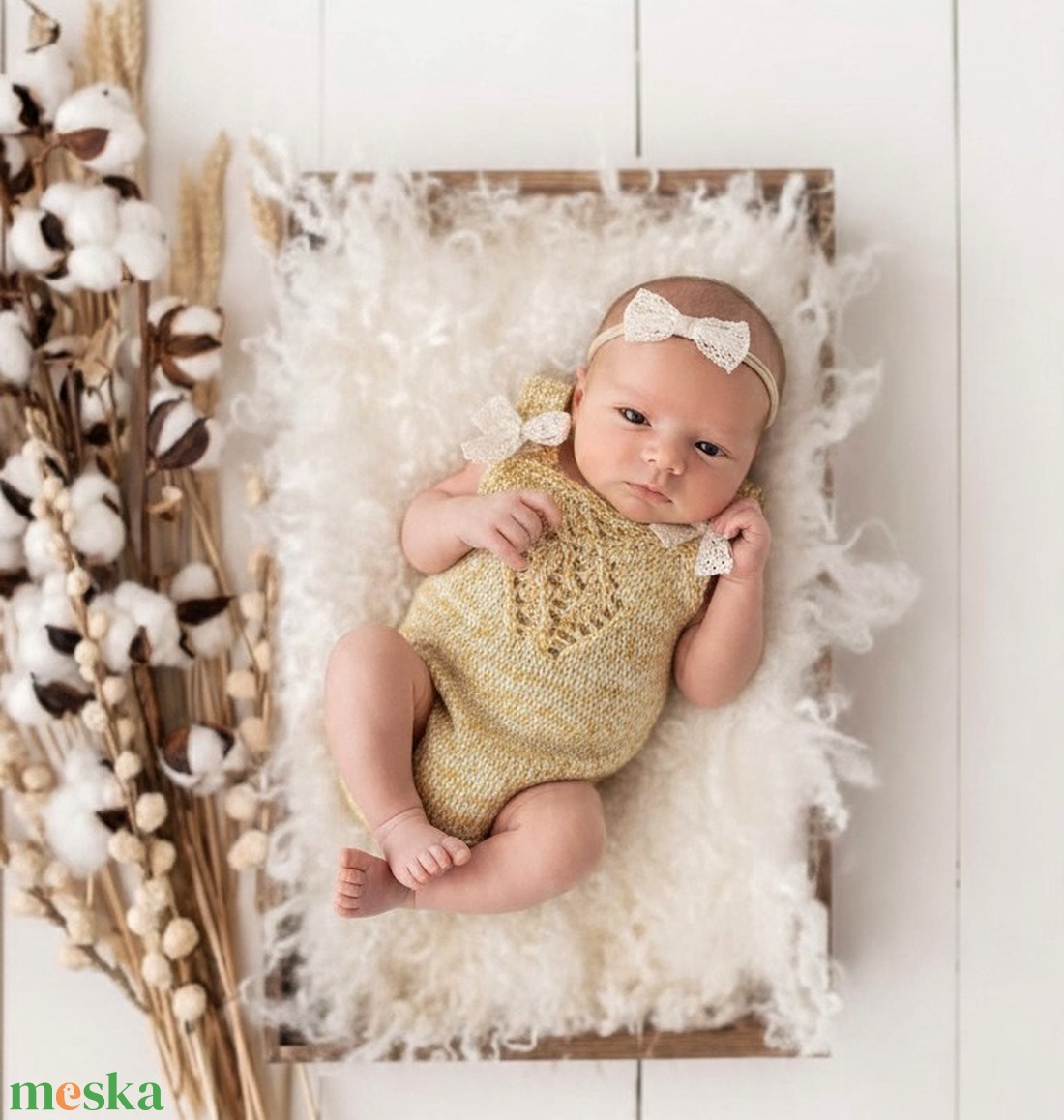 Mustársárga-krémszínű kötött újszülött fotózási body csipkemasnis fejpánttal - baba - mama - babafotózás - szett újszülött fotózásra - Meska.hu