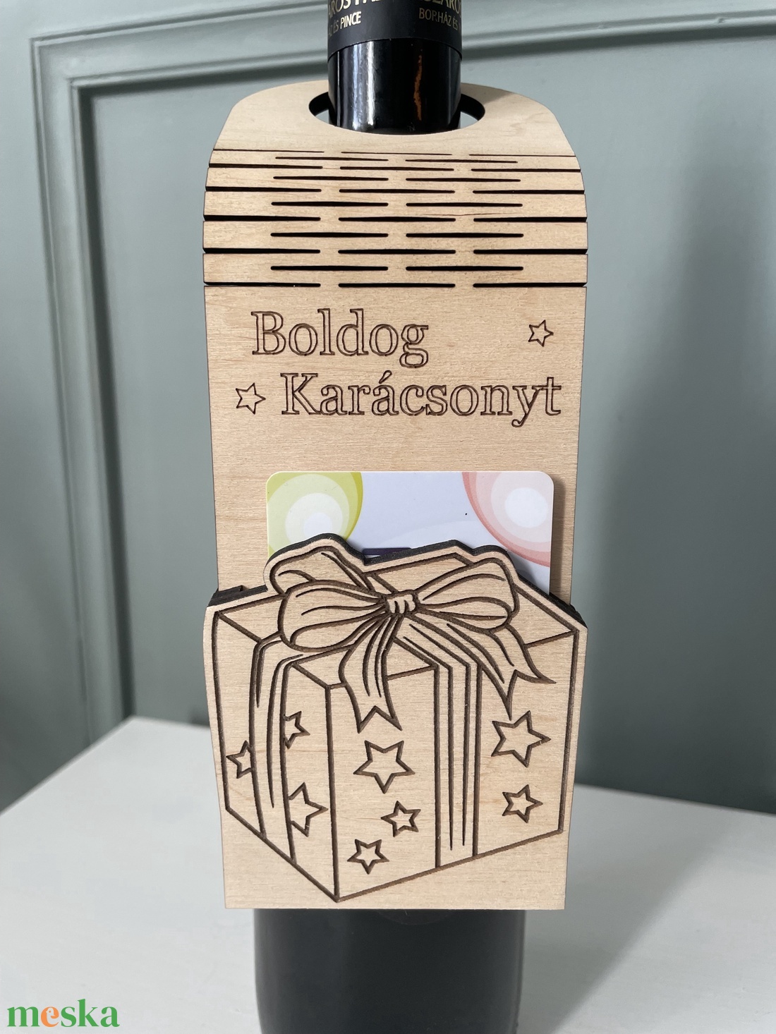 Fa ajándékkártya tartó italos üveg nyakára - karácsony - karácsonyi ajándékozás - karácsonyi képeslap, üdvözlőlap, ajándékkísérő - Meska.hu Fa ajándékkártya tartó italos üveg nyakára - karácsony - karácsonyi ajándékozás - karácsonyi képeslap, üdvözlőlap, ajándékkísérő - Meska.hu