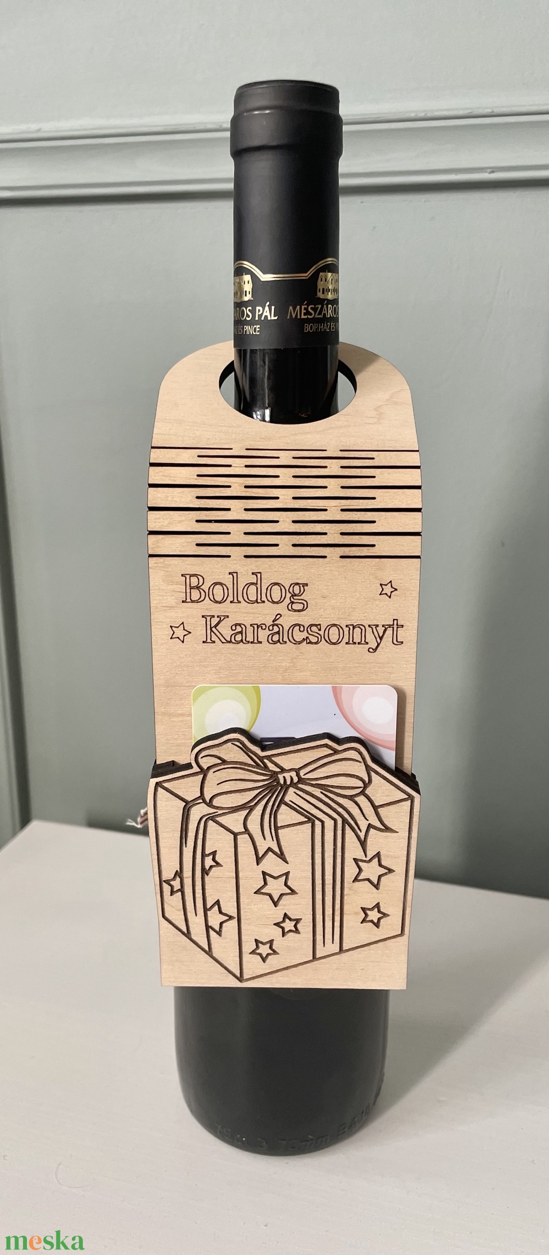 Fa ajándékkártya tartó italos üveg nyakára - karácsony - karácsonyi ajándékozás - karácsonyi képeslap, üdvözlőlap, ajándékkísérő - Meska.hu Fa ajándékkártya tartó italos üveg nyakára - karácsony - karácsonyi ajándékozás - karácsonyi képeslap, üdvözlőlap, ajándékkísérő - Meska.hu