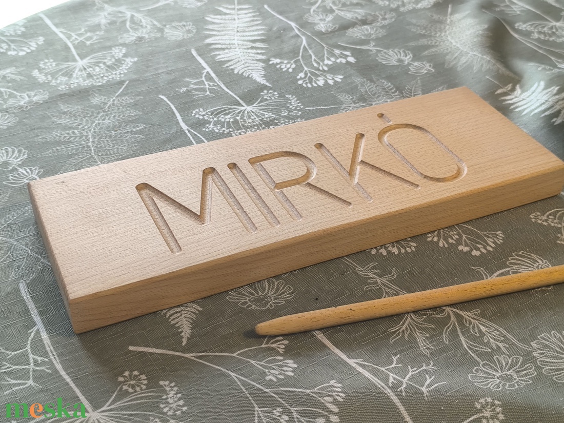 Egyedi Névgyakorló Tábla - Kétoldalas (Írott/Nyomtatott) - Tömör Bükkfa � Montessori - játék & sport - készségfejlesztő és logikai játék - oktató játékok - Meska.hu