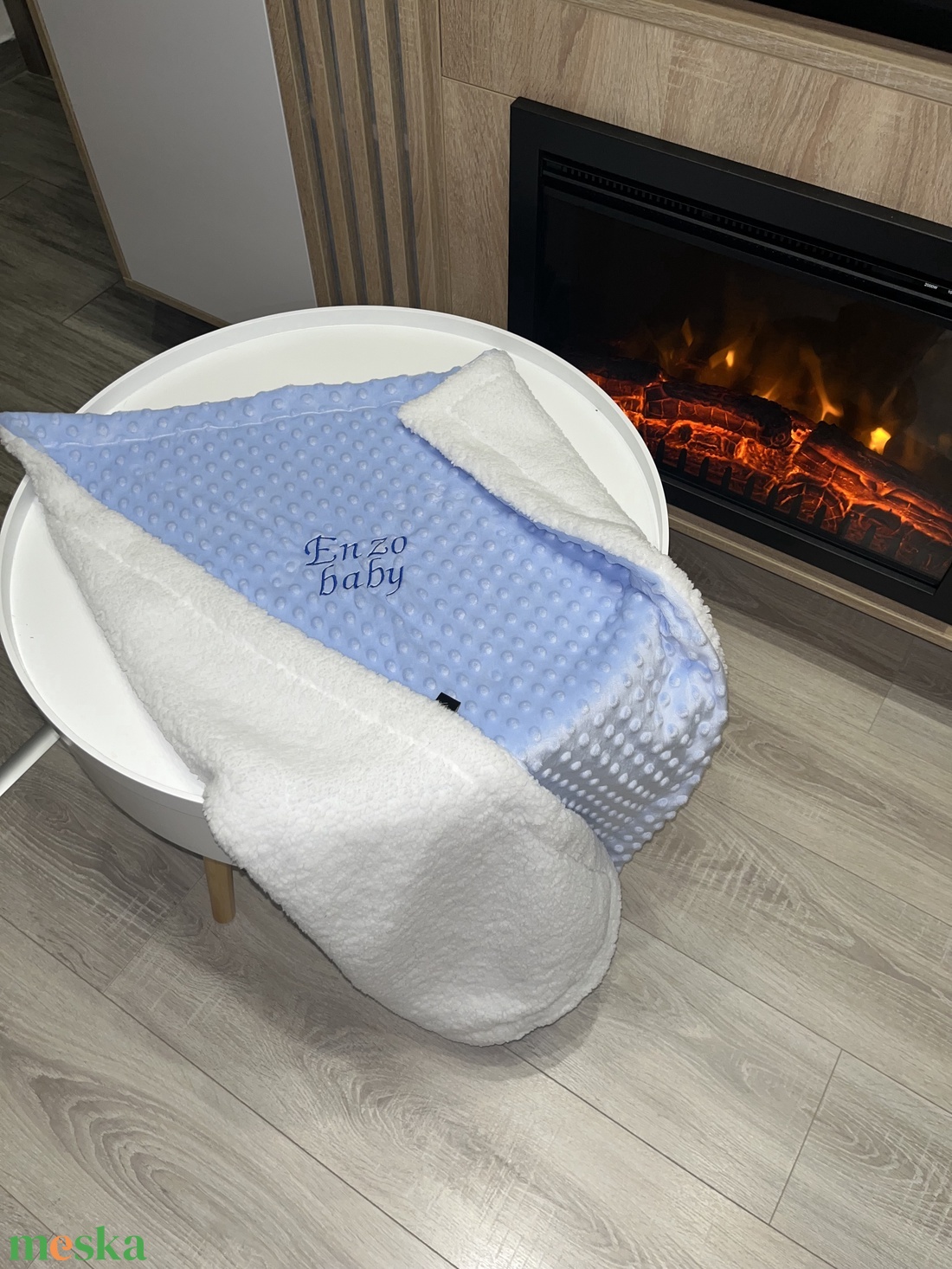 Hímzett baba takaró párnával minky és sherpa kombinációból - baba - mama - baba ágynemű - babatakaró, gyerek pléd - Meska.hu