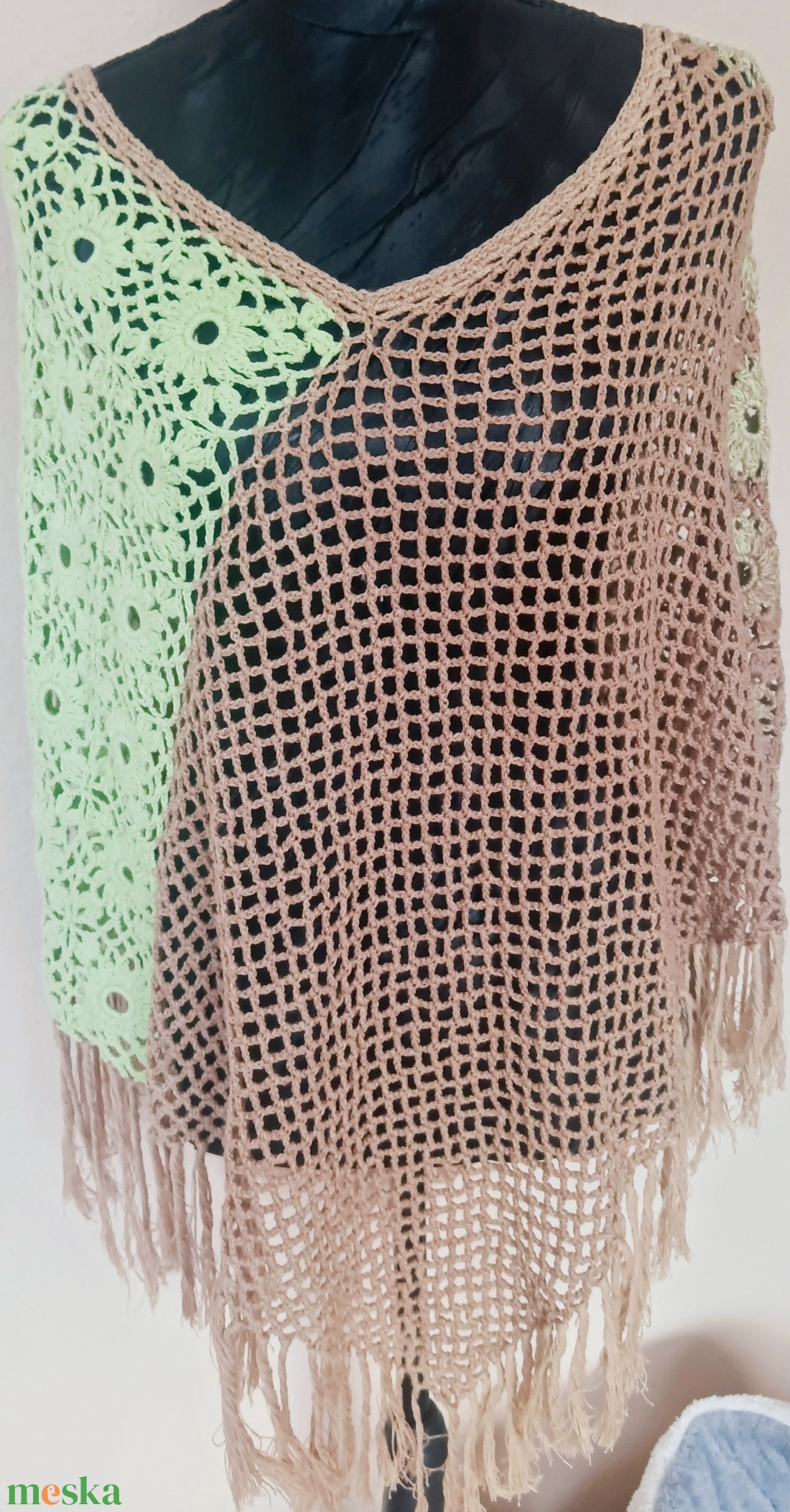 Horgolt poncsó - ruha & divat - női ruha - poncsó - Meska.hu