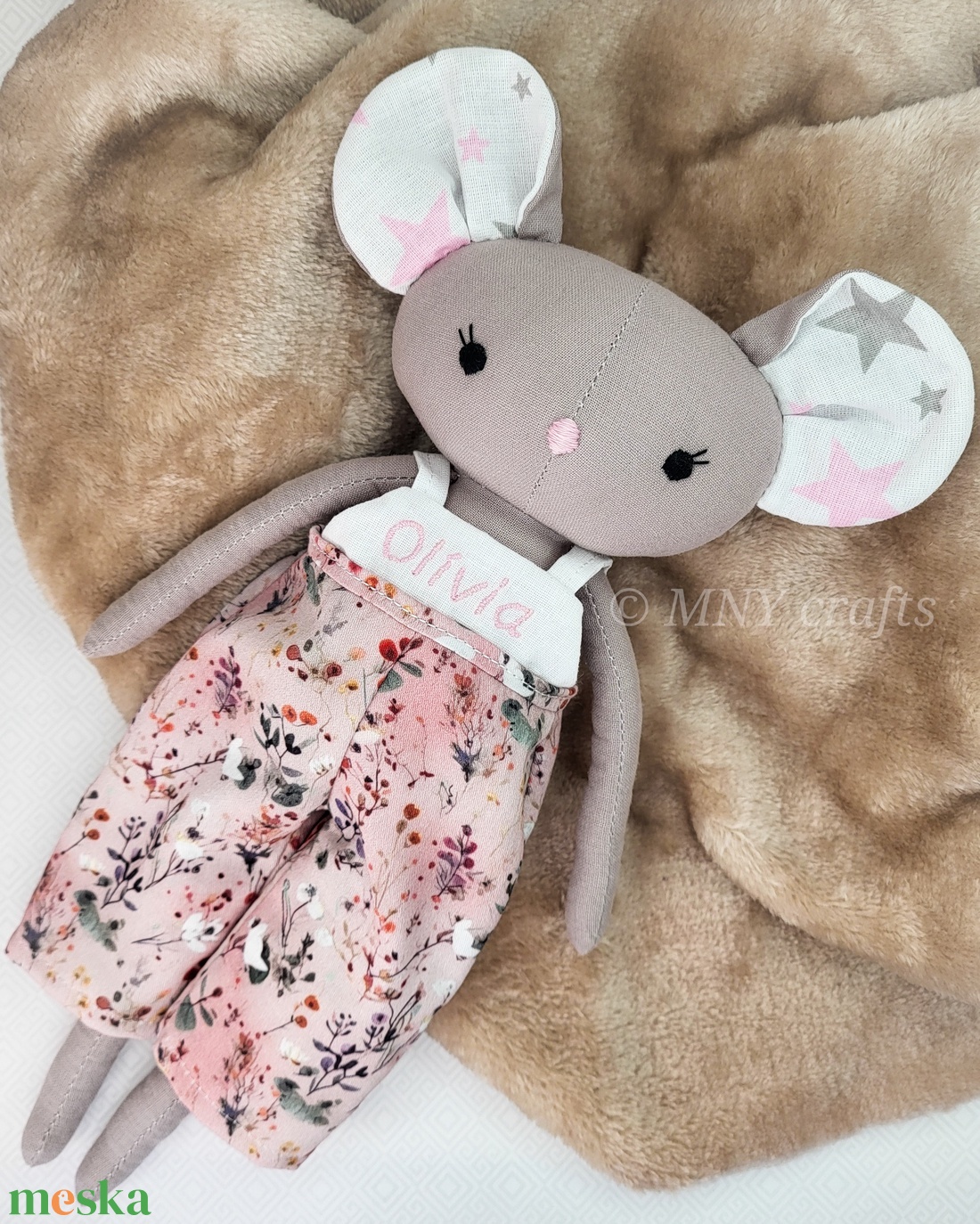 Textil mini állatka hímzett ruhával - játék & sport - plüssállat & játékfigura - maci - Meska.hu