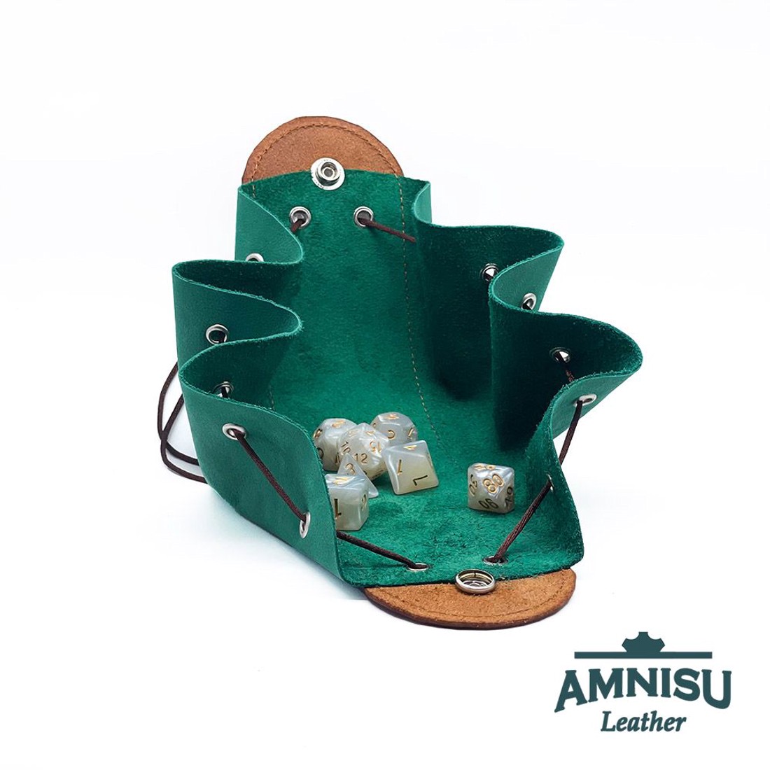 Konyakbarna - zöld bőr 2in1 szütyő és kockatálca M9021-7001 - játék & sport - szerepjáték - Meska.hu