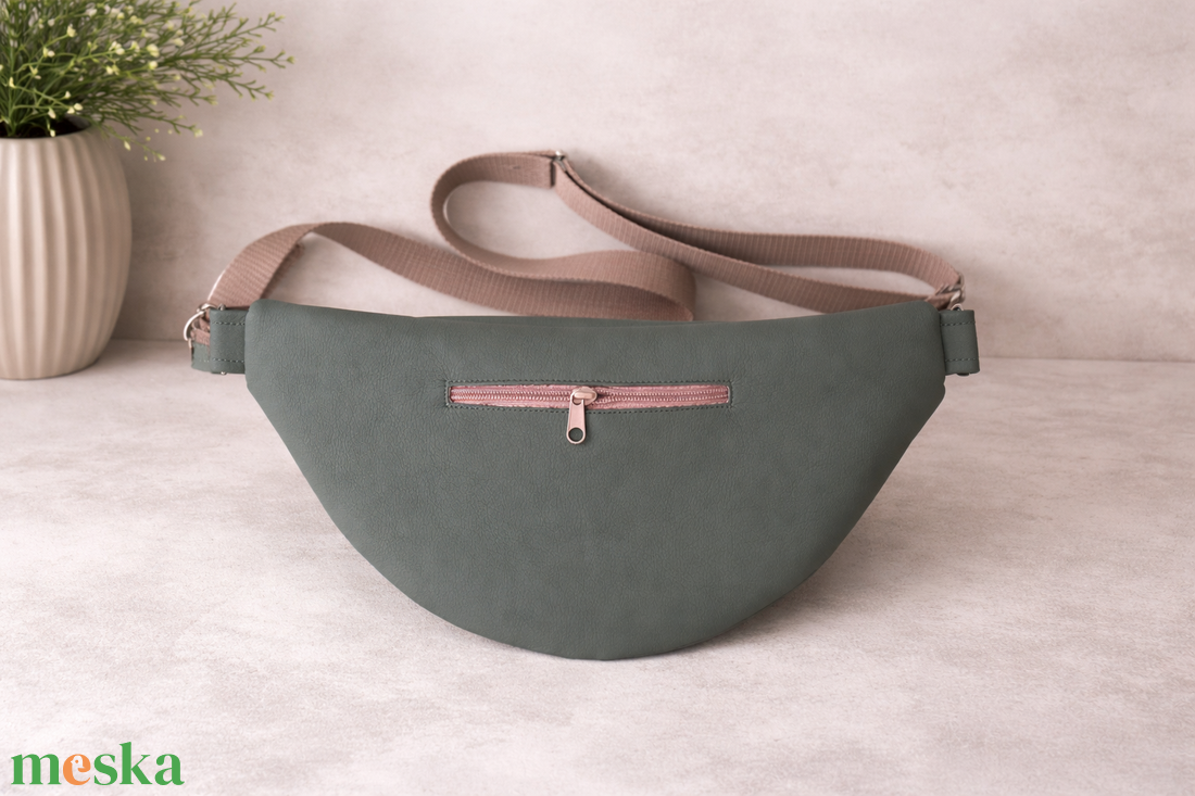 Matt szürke ökobőr nagy Moonligh belt bag - táska & tok - övtáska - Meska.hu