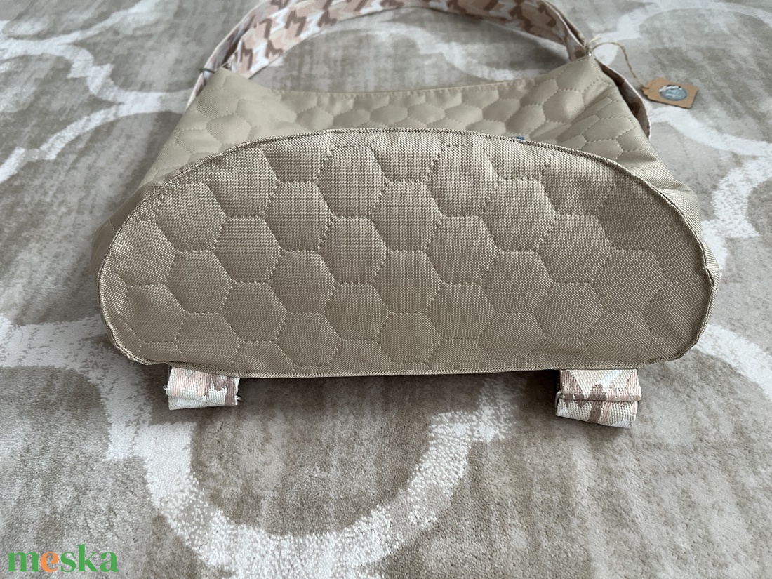 Bézs Morfa hátizsák és válltáska - táska & tok - hátizsák - hátizsák - Meska.hu