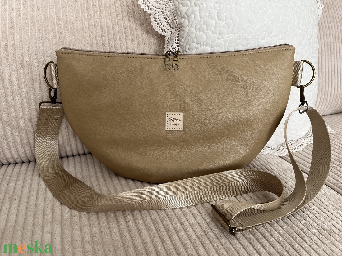 Luna bag cappuccino beige szatén hevederrel - táska & tok - övtáska - Meska.hu