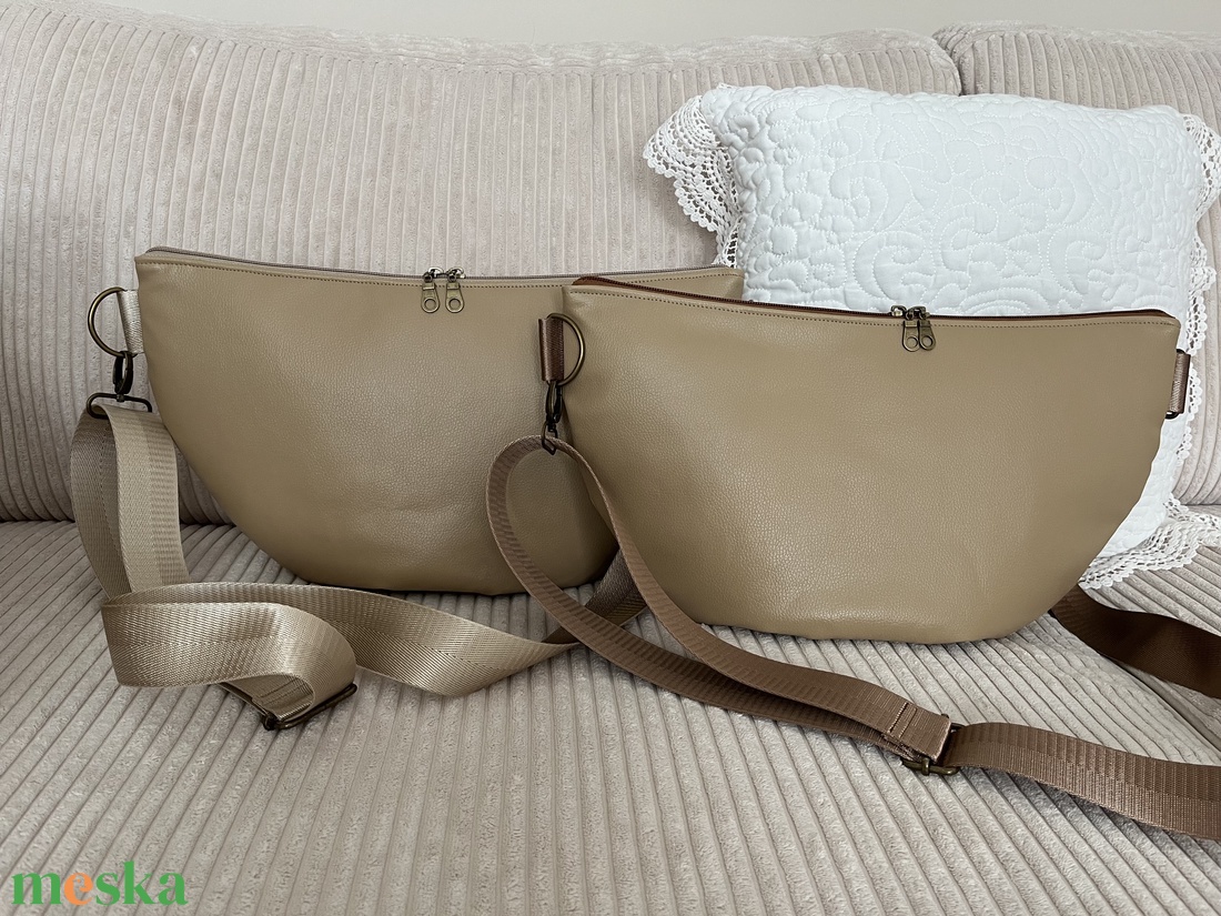 Luna bag cappuccino beige szatén hevederrel - táska & tok - övtáska - Meska.hu