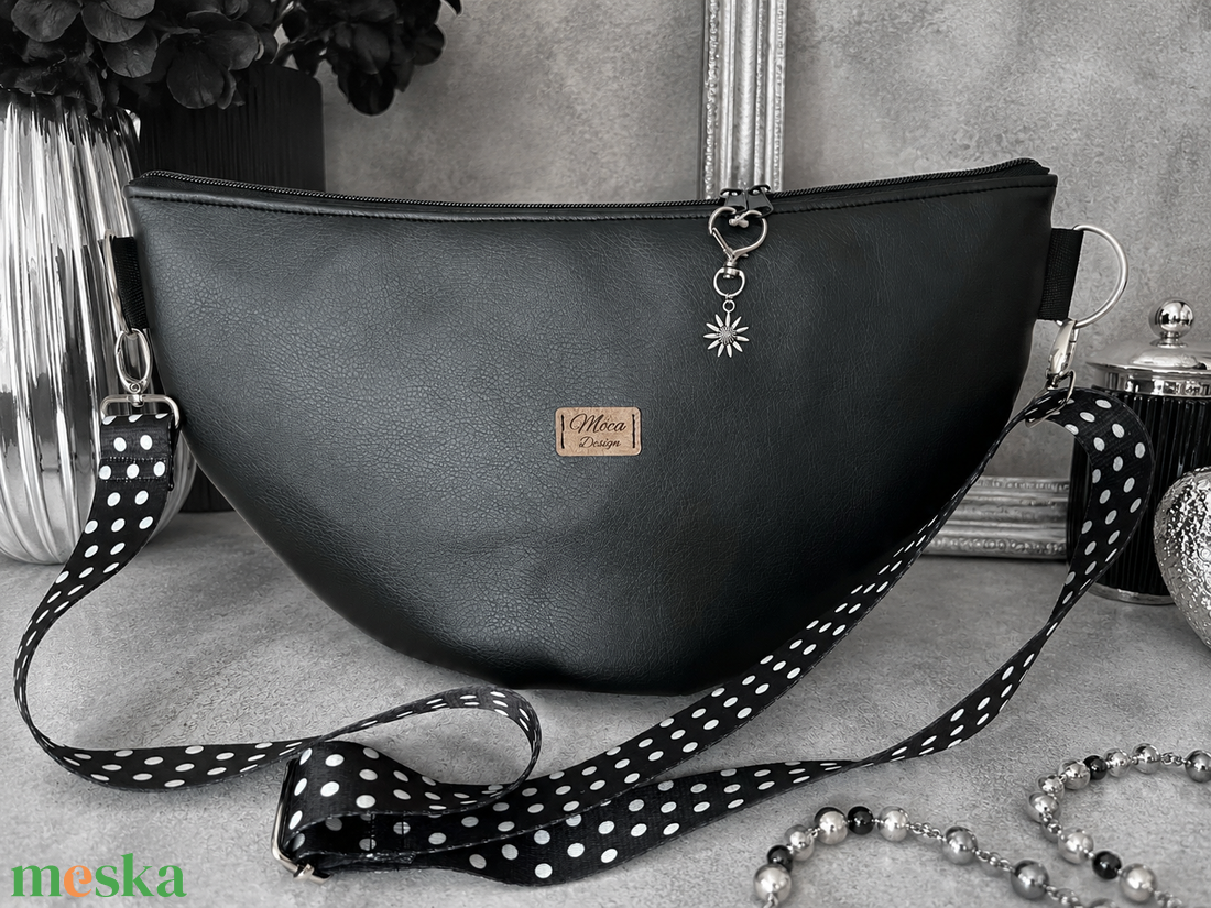 Luna bag fekete, pöttyös hevederrel - táska & tok - kézitáska & válltáska - vállon átvethető táska - Meska.hu