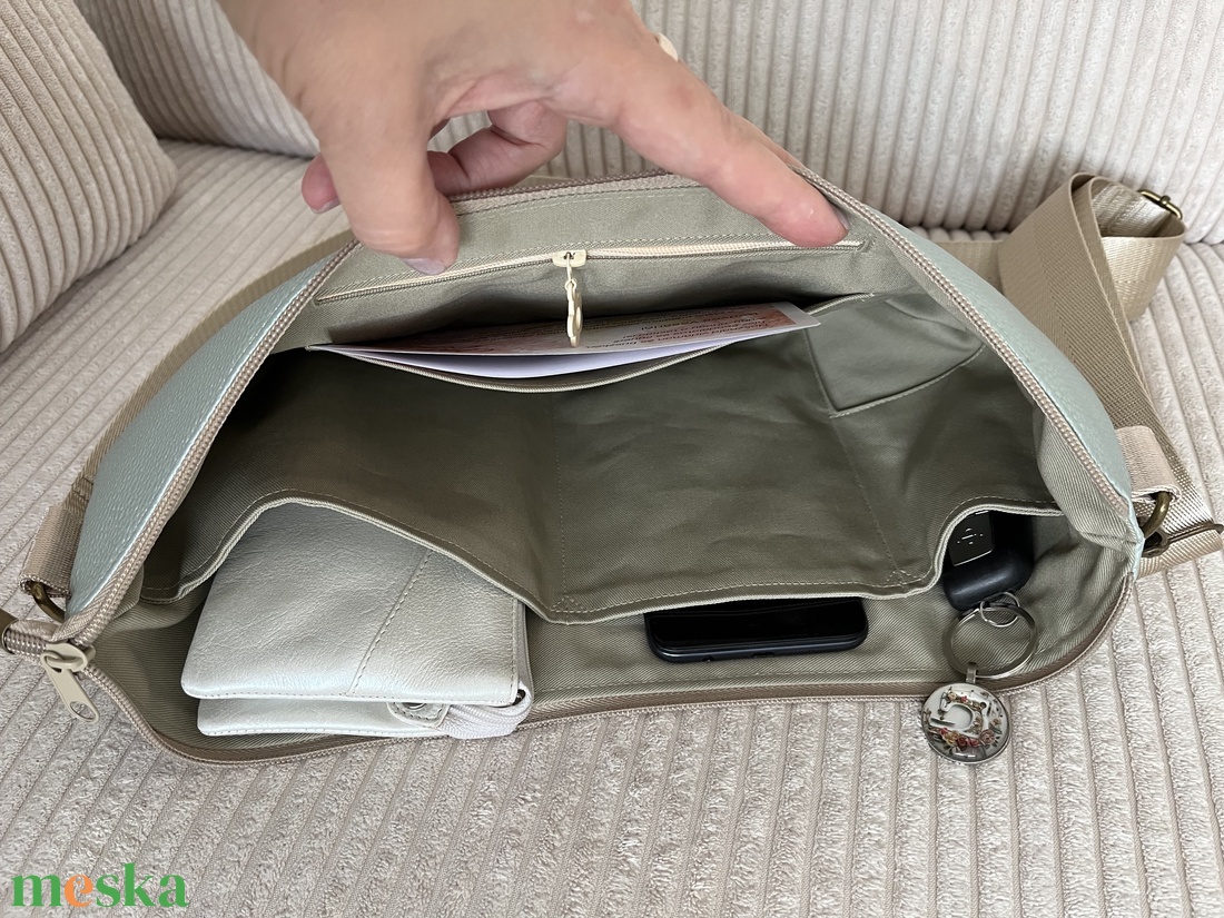 Luna bag, metál zöld - táska & tok - kézitáska & válltáska - vállon átvethető táska - Meska.hu