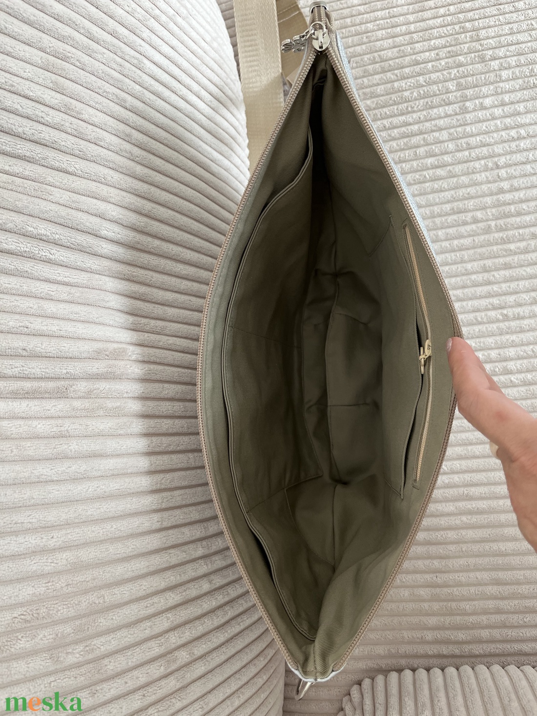 Luna bag, ezüst metál - táska & tok - kézitáska & válltáska - vállon átvethető táska - Meska.hu