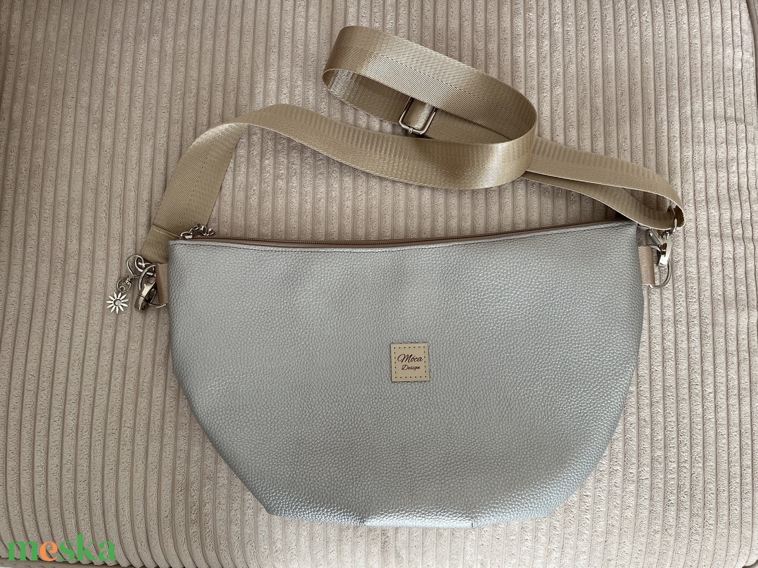 Luna bag, ezüst metál - táska & tok - kézitáska & válltáska - vállon átvethető táska - Meska.hu