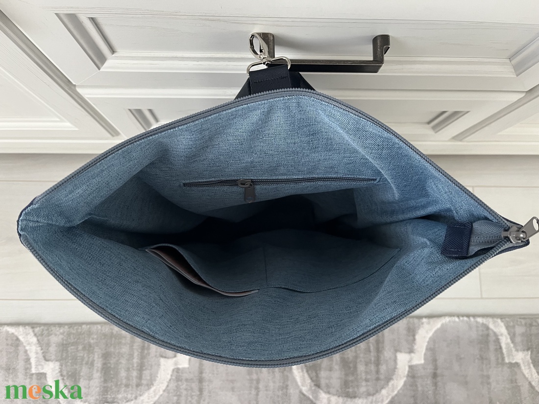 Móca Roll-top navy kék - táska & tok - hátizsák - roll top hátizsák - Meska.hu