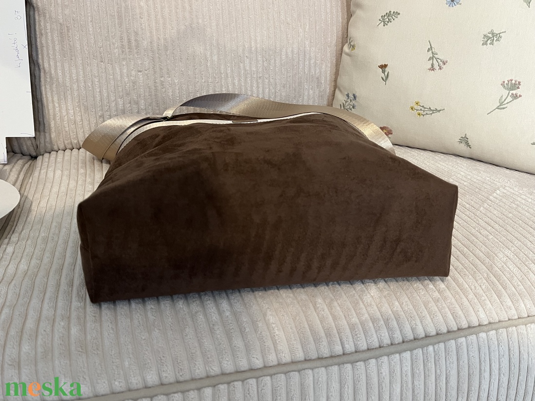 Móca Geek váll és crossbody táska - táska & tok - kézitáska & válltáska - nagy pakolós táska - Meska.hu