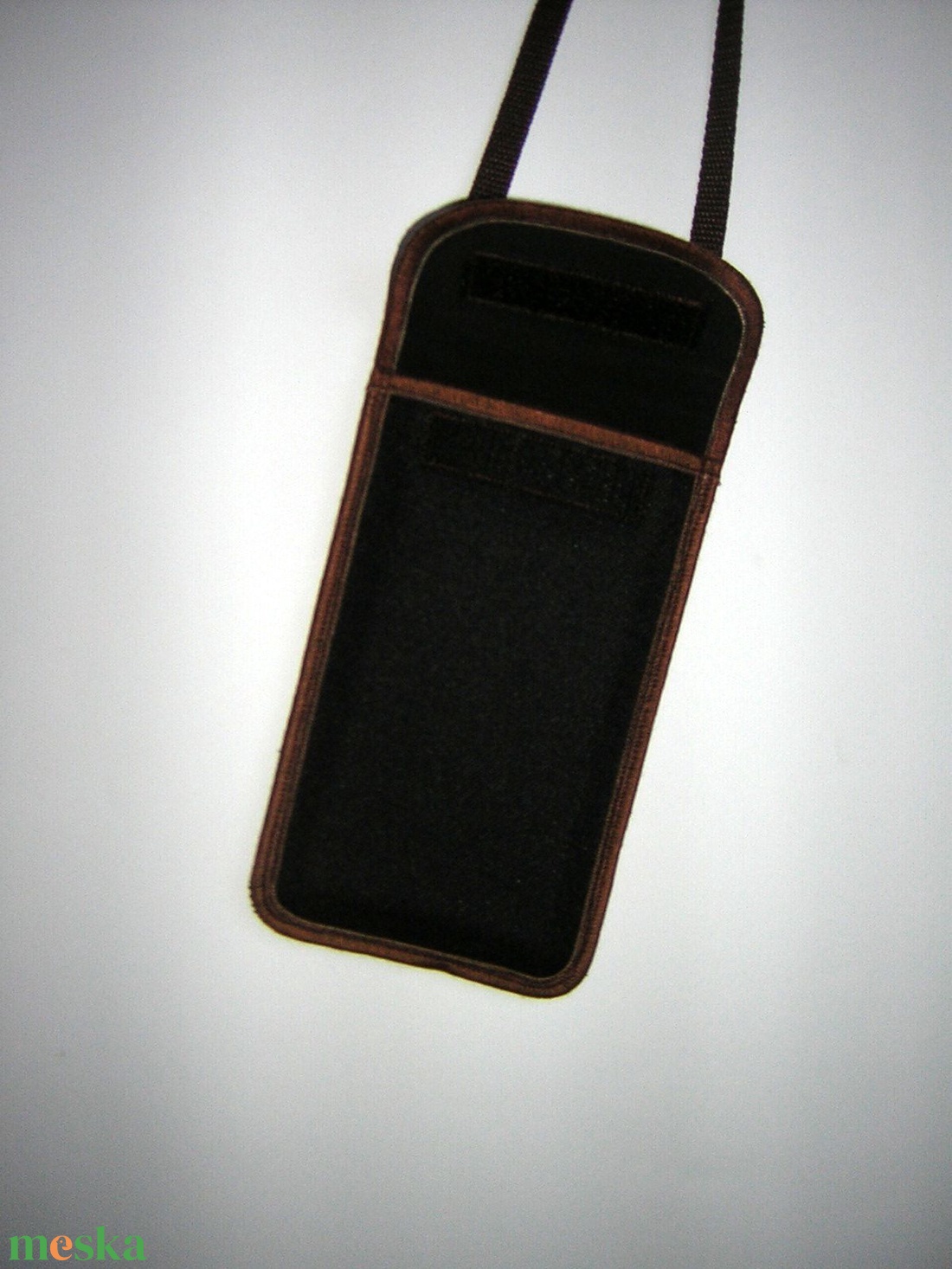 Vízhatlan mobiltok  Plus-os méretű telefonokhoz  állítható pántos kistáska - táska & tok - kézitáska & válltáska - vállon átvethető táska - Meska.hu