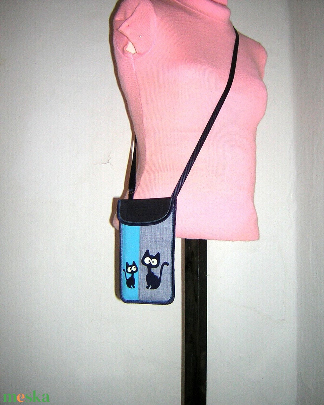 Mobiltok nyakbaakasztható Cicás kistáska fekete-szürke-türkiz #telefontok - táska & tok - pénztárca & más tok - telefontok - Meska.hu