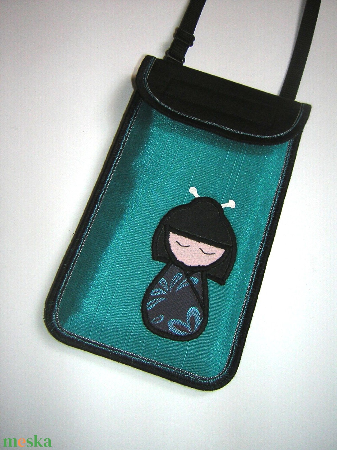 Kokeshi mobiltok Plus-os méretű telefonokhoz Állíthatópántos kistáska Japán baba - táska & tok - pénztárca & más tok - telefontok - Meska.hu Kokeshi mobiltok Plus-os méretű telefonokhoz Állíthatópántos kistáska Japán baba - táska & tok - pénztárca & más tok - telefontok - Meska.hu